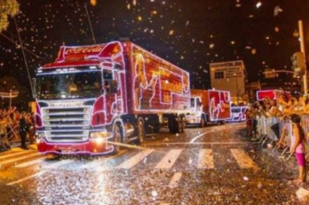 foto de Tradicional caravana de Natal da Coca-Cola passa por Maringá na segunda-feira dia 10/12