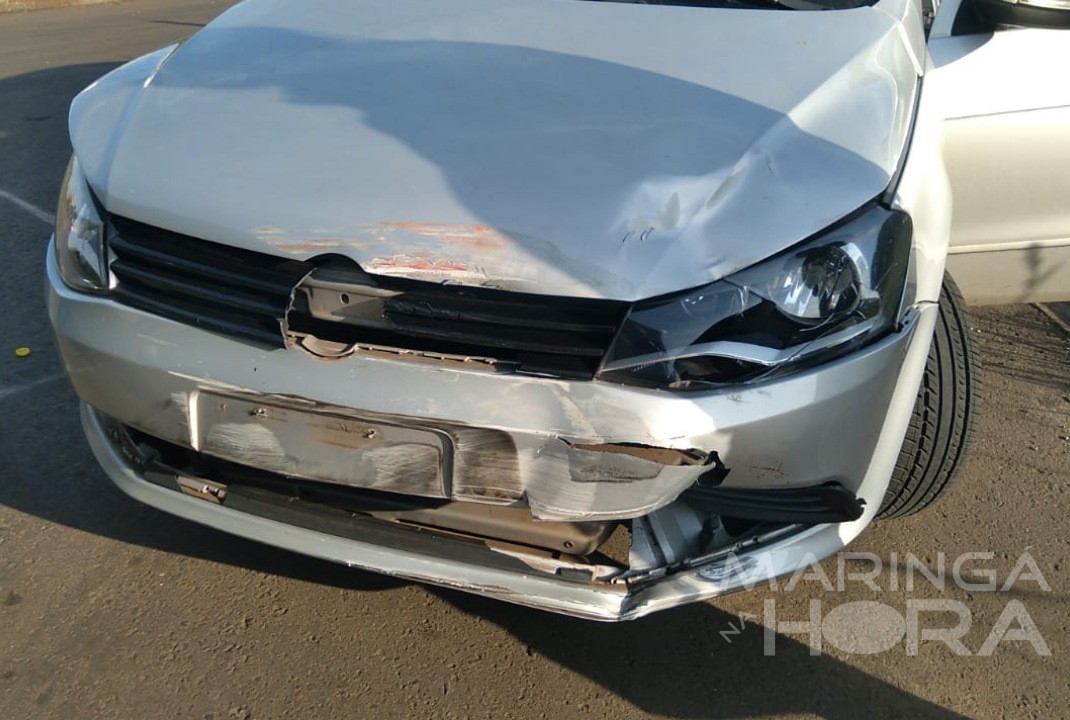 foto de Colisão entre carro e motocicleta deixa uma mulher gravemente ferida, em Maringá 