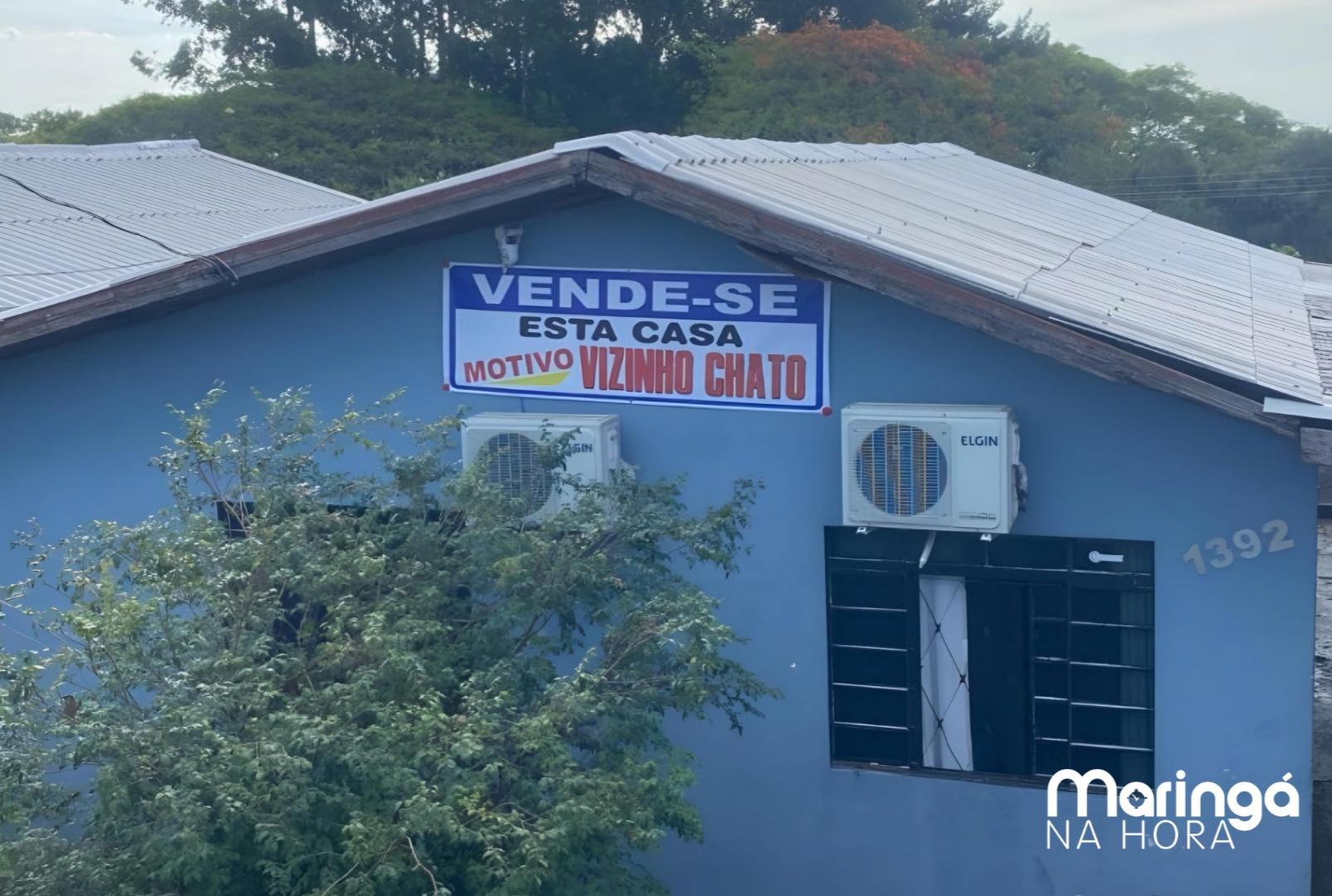 foto de Vende-se esta casa, motivo: vizinho chato. Placa de venda com frase inusitada viraliza no Paraná