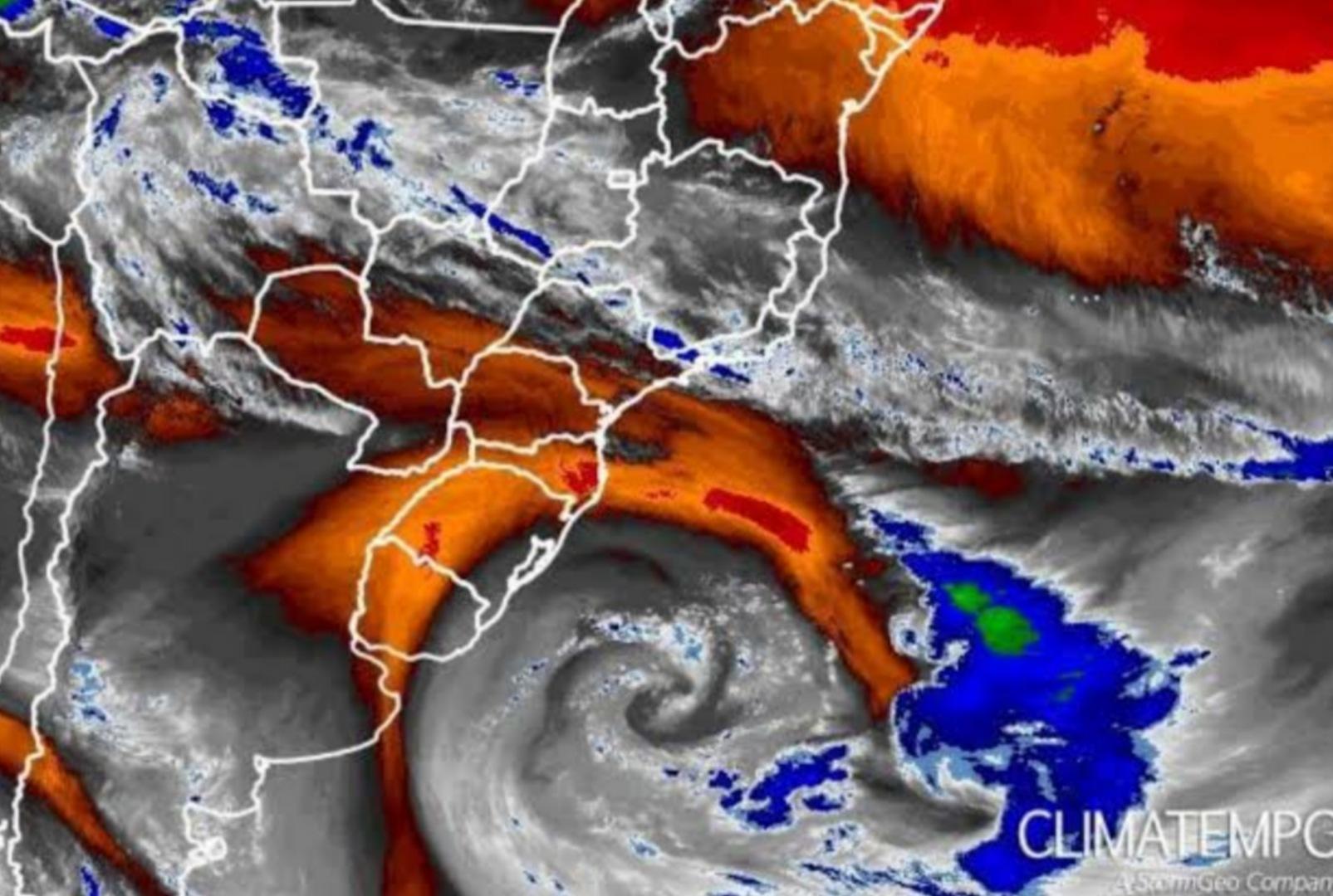 foto de O que é ciclone bomba e como ele afeta o Paraná? Entenda