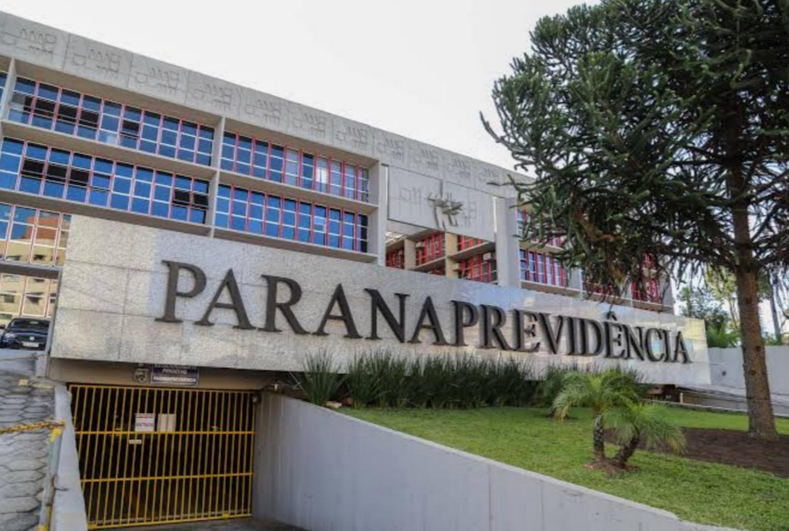 foto de Paranaprevidência abre concurso público com salários de até R$ 9,3 mil; veja como se inscrever