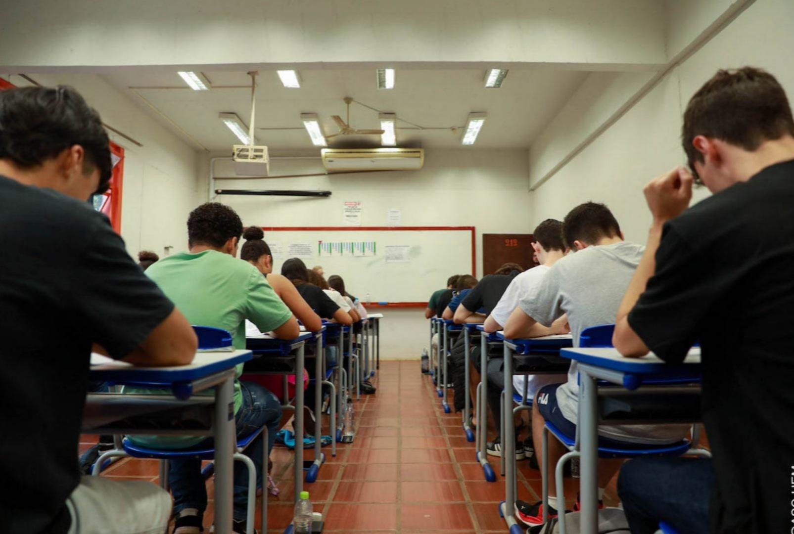 foto de UEM aplica provas do PAS para quase 24 mil estudantes neste domingo