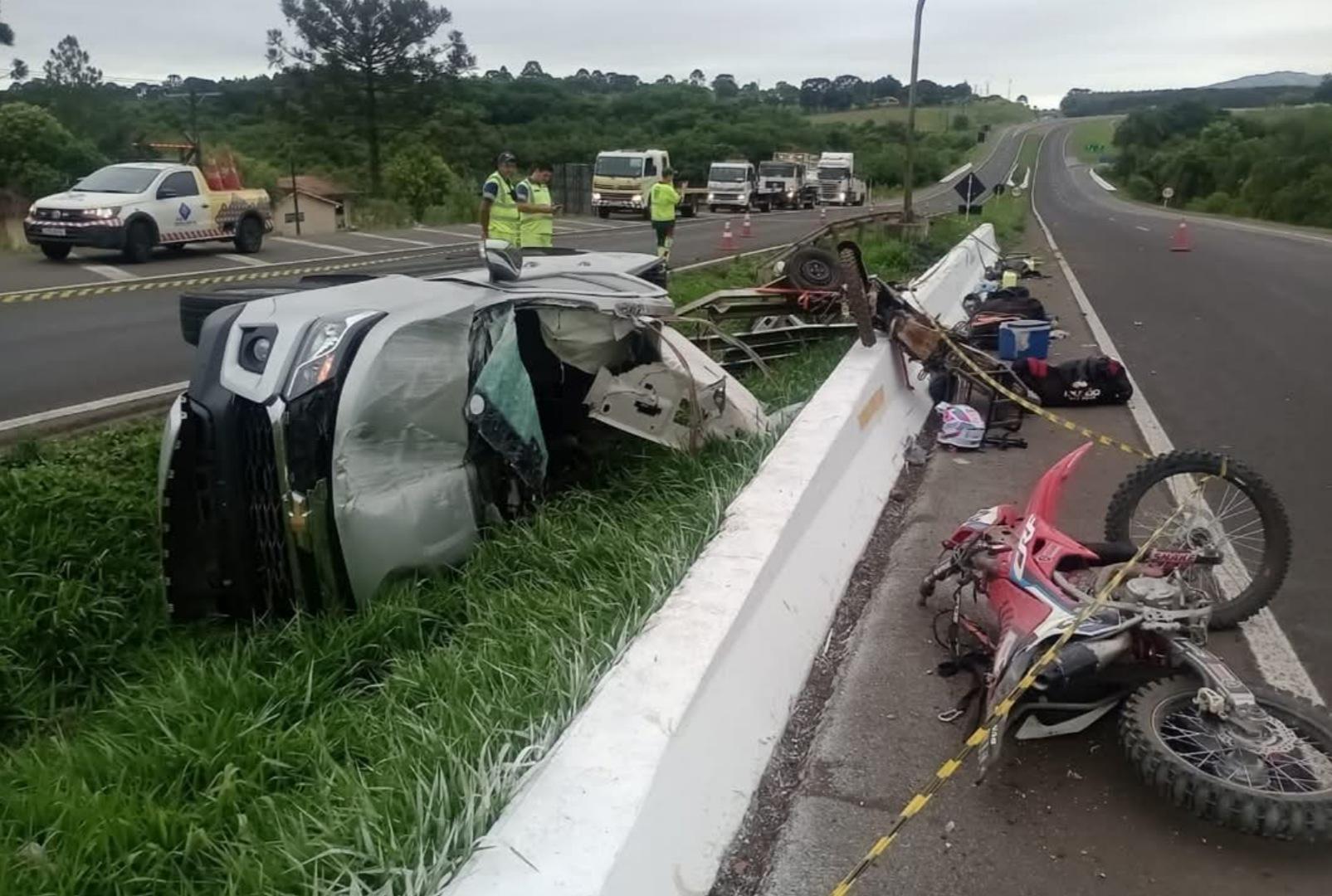 foto de Amigos morrem em acidente após evento de motocicletas no Paraná