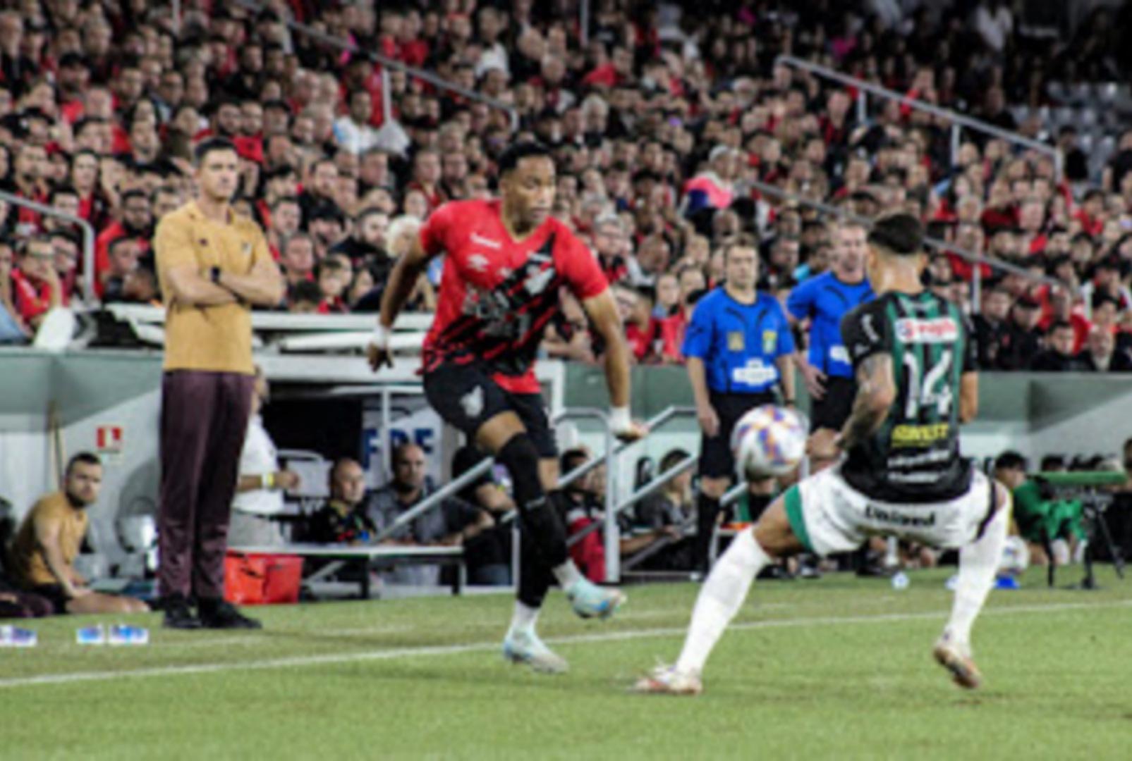 foto de Maringá vence o Athletico em Curitiba e fará a final do Paranaense