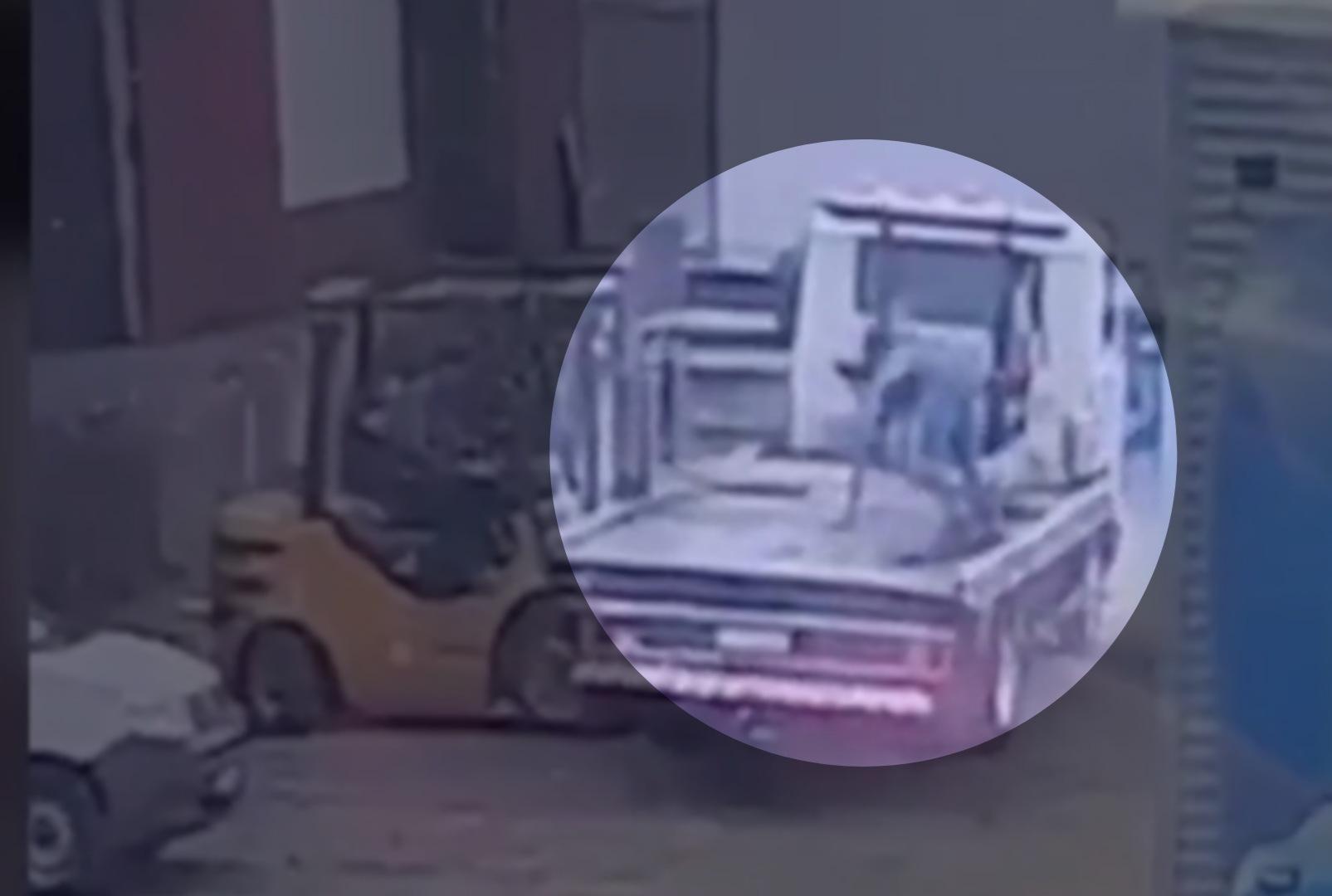 foto de Vídeo mostra momento em que homem sofre grave acidente de trabalho em Maringá