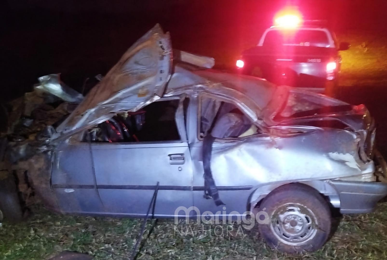 foto de Jovem fica preso nas ferragens de carro após acidente em rodovia na região
