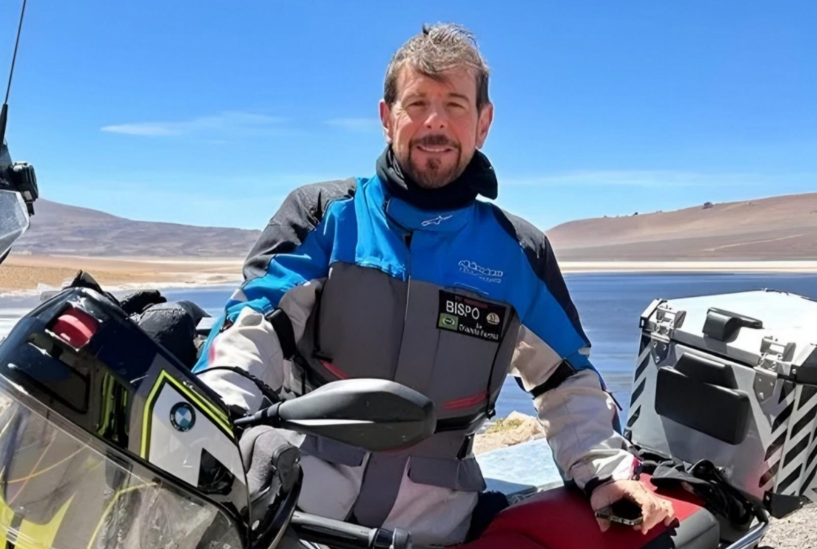 foto de Médico paranaense morre em acidente com moto na Argentina