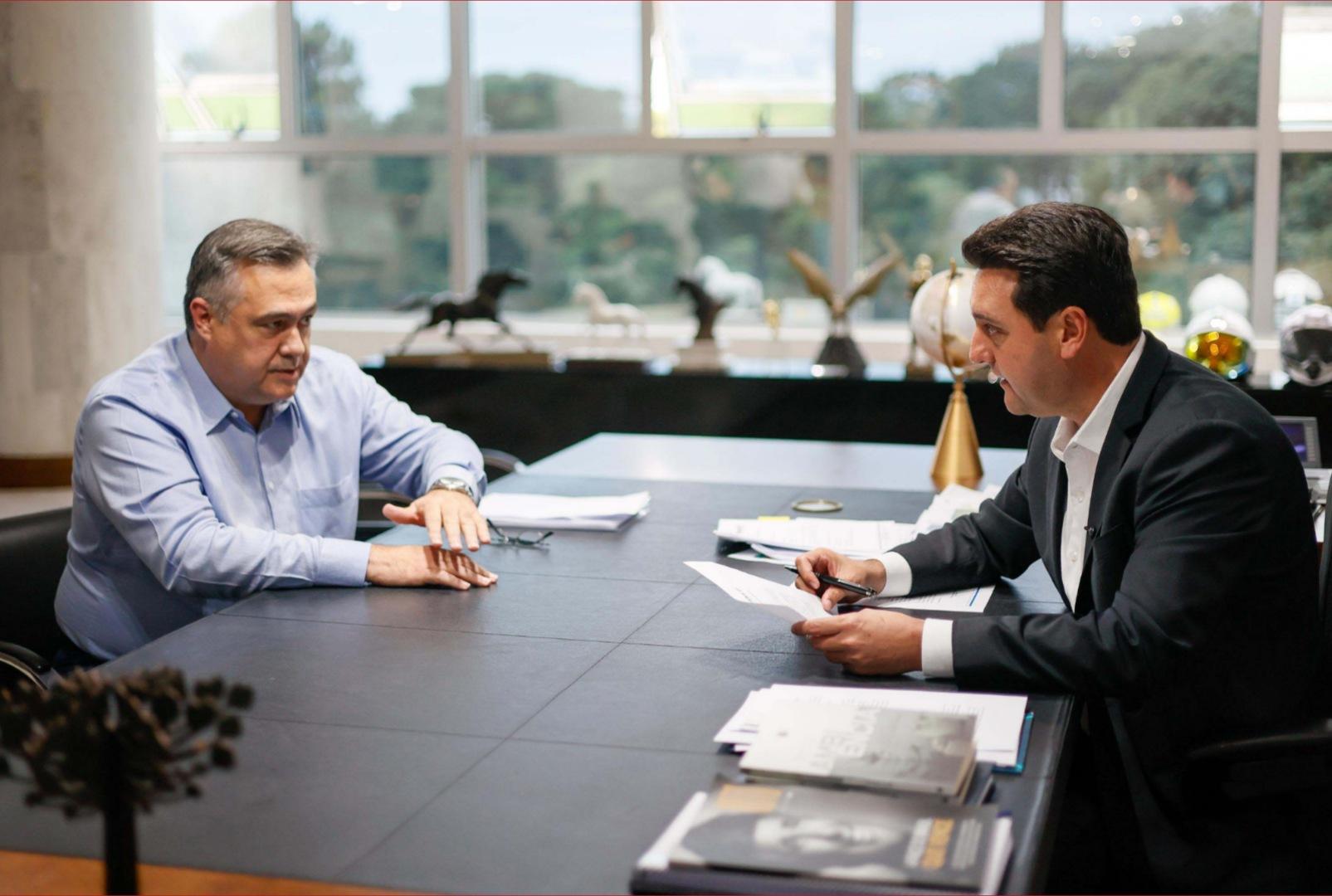 Governador autoriza concurso para 625 profissionais e anuncia promoção de servidores da Saúde