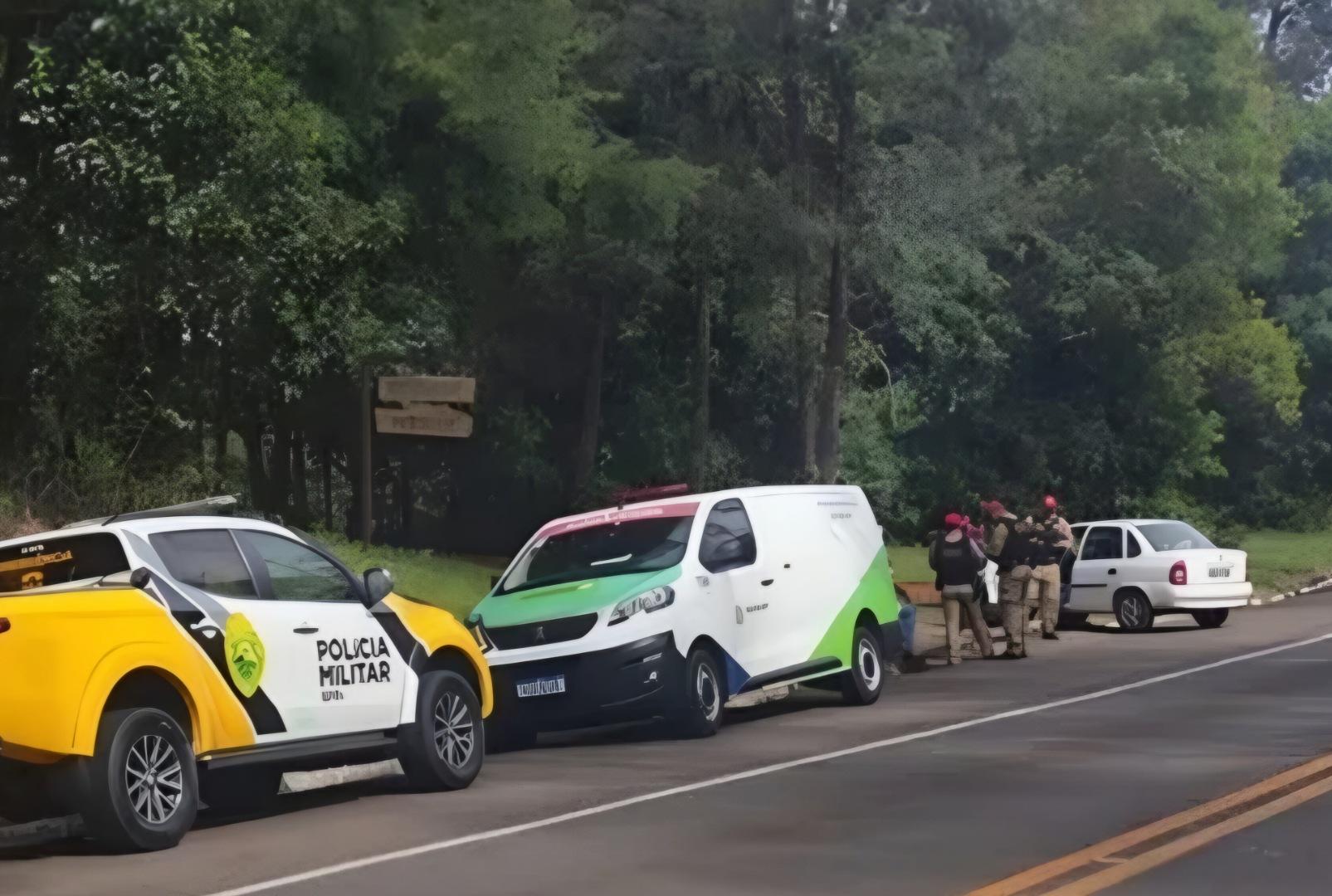 Motorista é encontrado morto dentro de veículo na PR-323