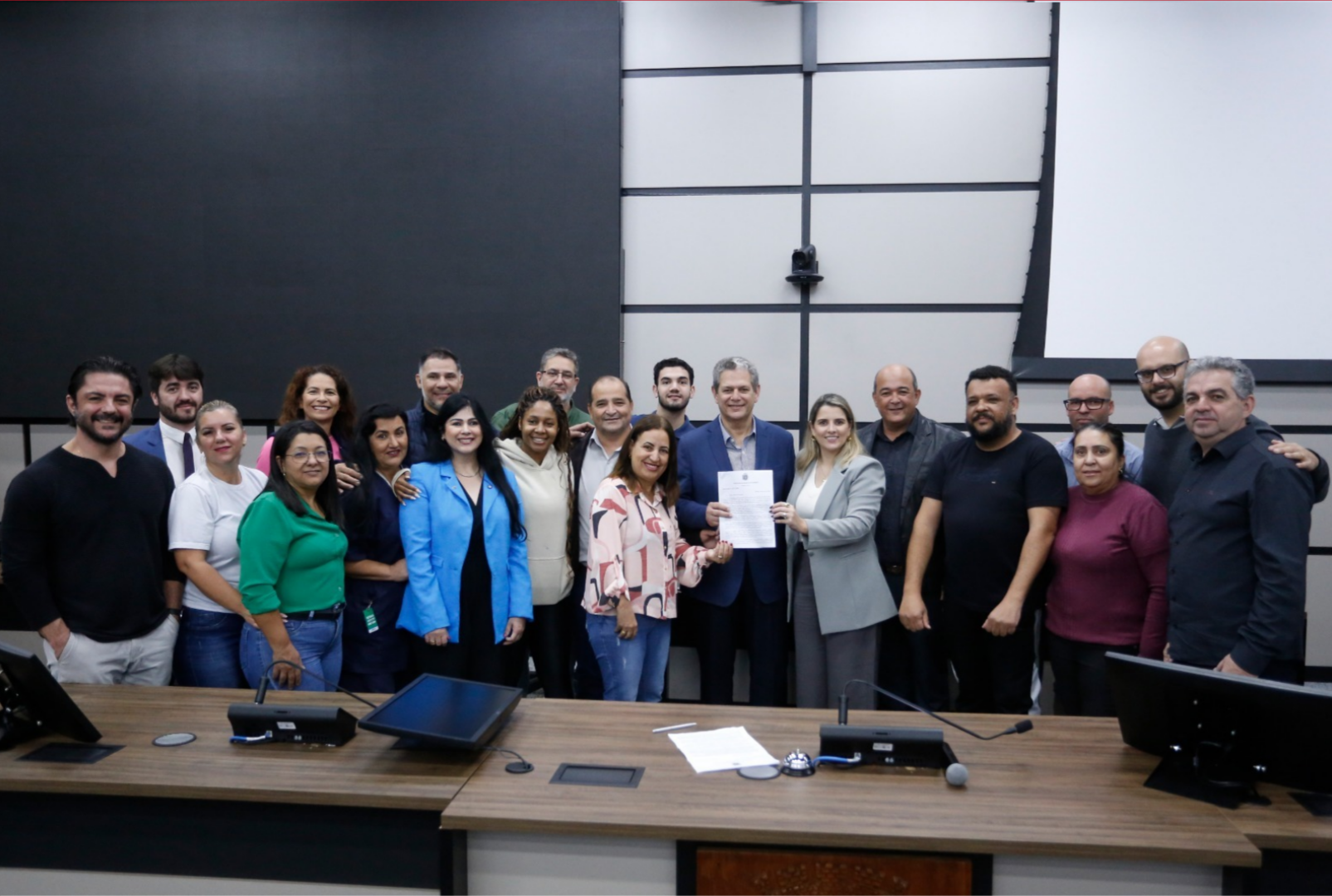 foto de Prefeitura protocola projeto de lei que regulamenta jornada de 30 horas para profissionais da enfermagem