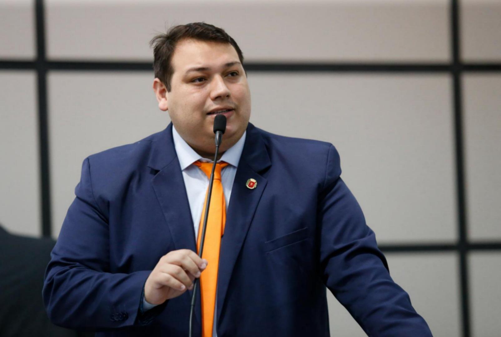 foto de Abandonou, tá fora: Vereador propõe corte duro contra empresas em Maringá