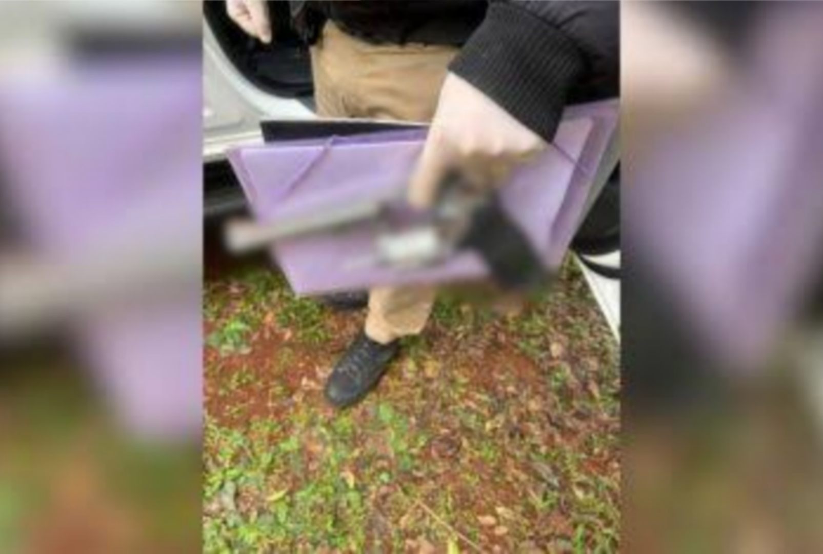 foto de Proibido de usar celular, adolescente de 13 anos mata avó e fere avô no PR