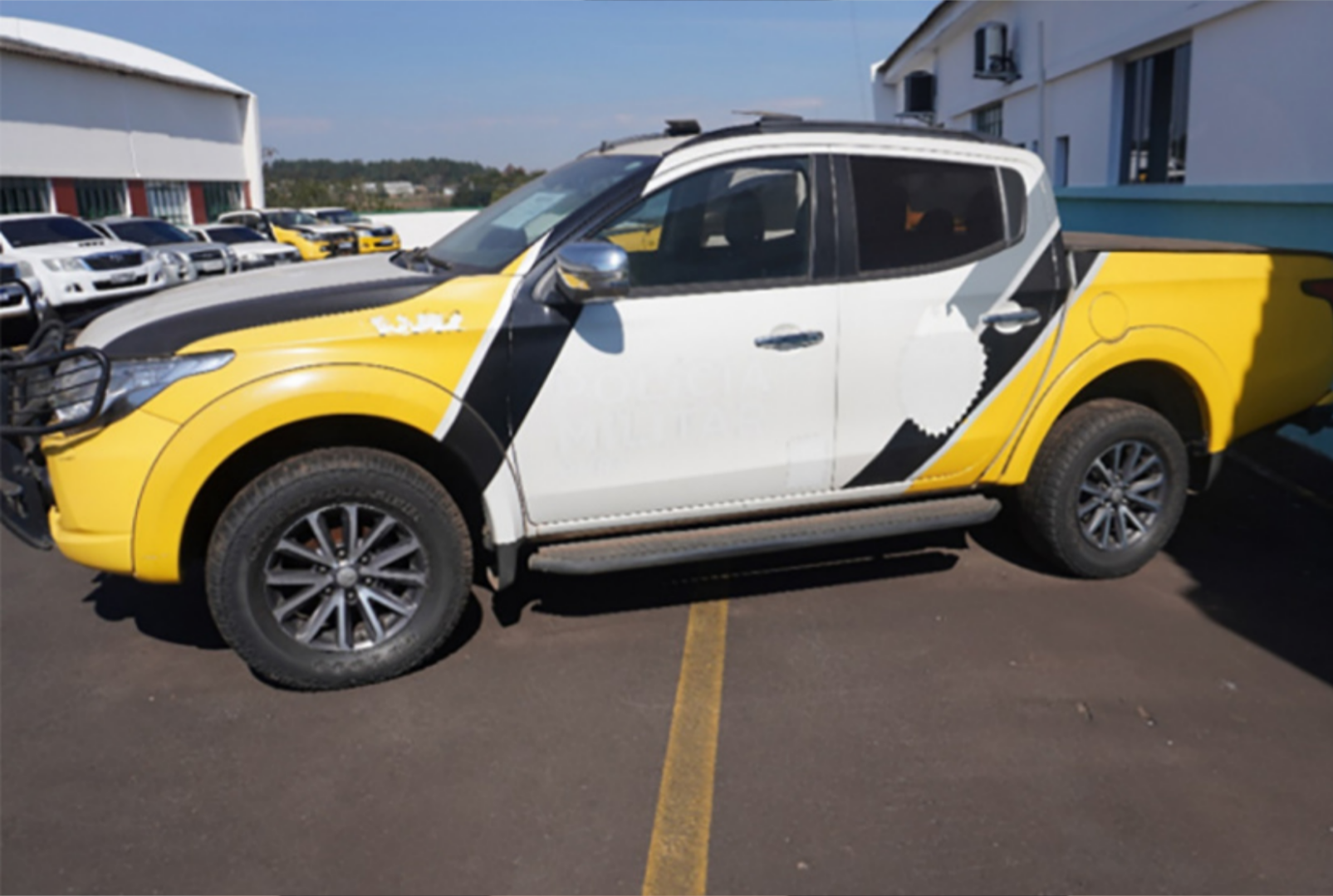 foto de Novo leilão de 76 veículos do Estado não terá taxa do leiloeiro; lote tem Hilux e Triton Sport