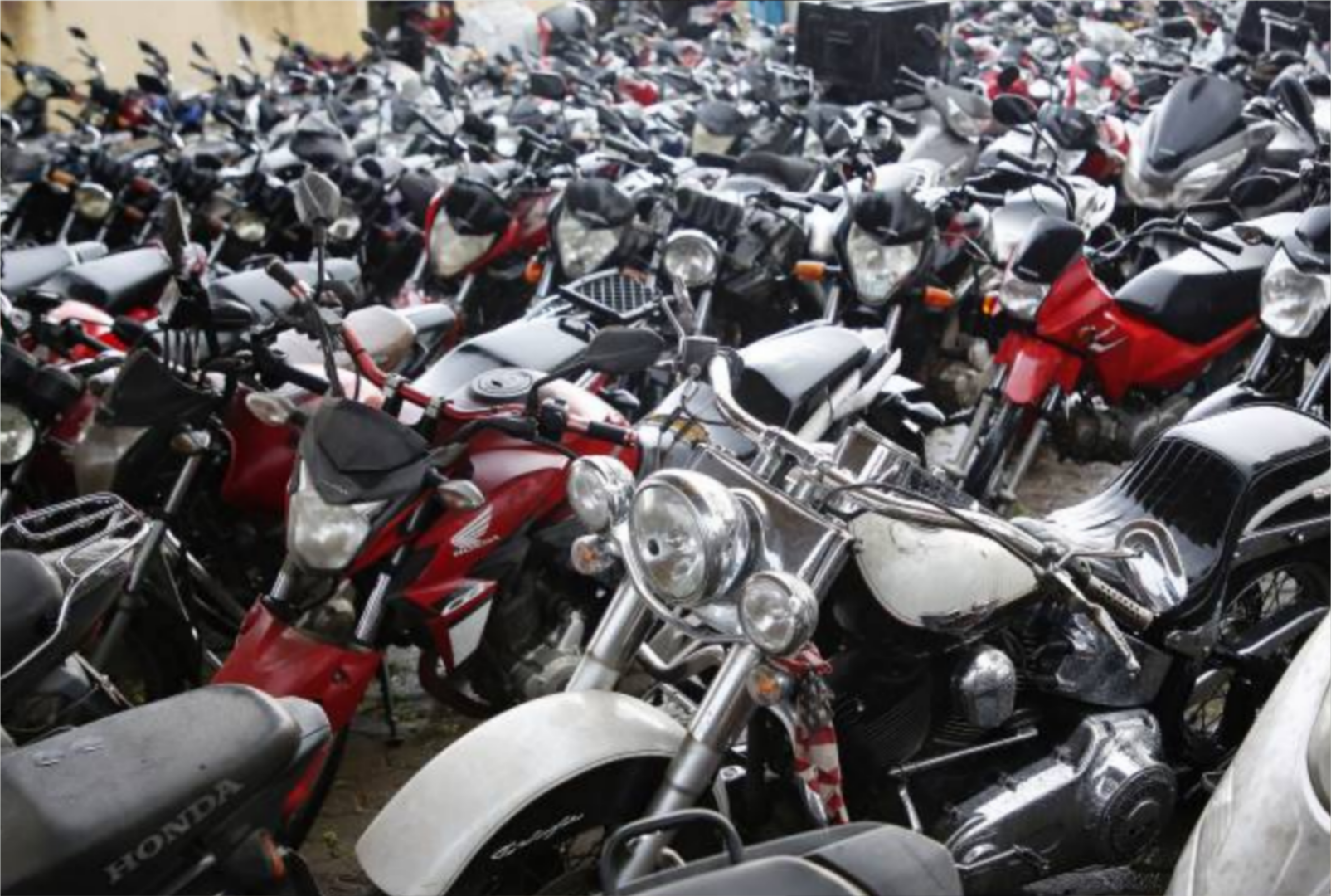 foto de Leilão do Detran-PR reúne carros, motos e utilitários; veja como participar