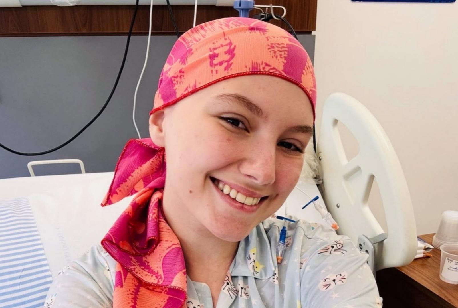 foto de Influenciadora Isabel Veloso morre aos 19 anos