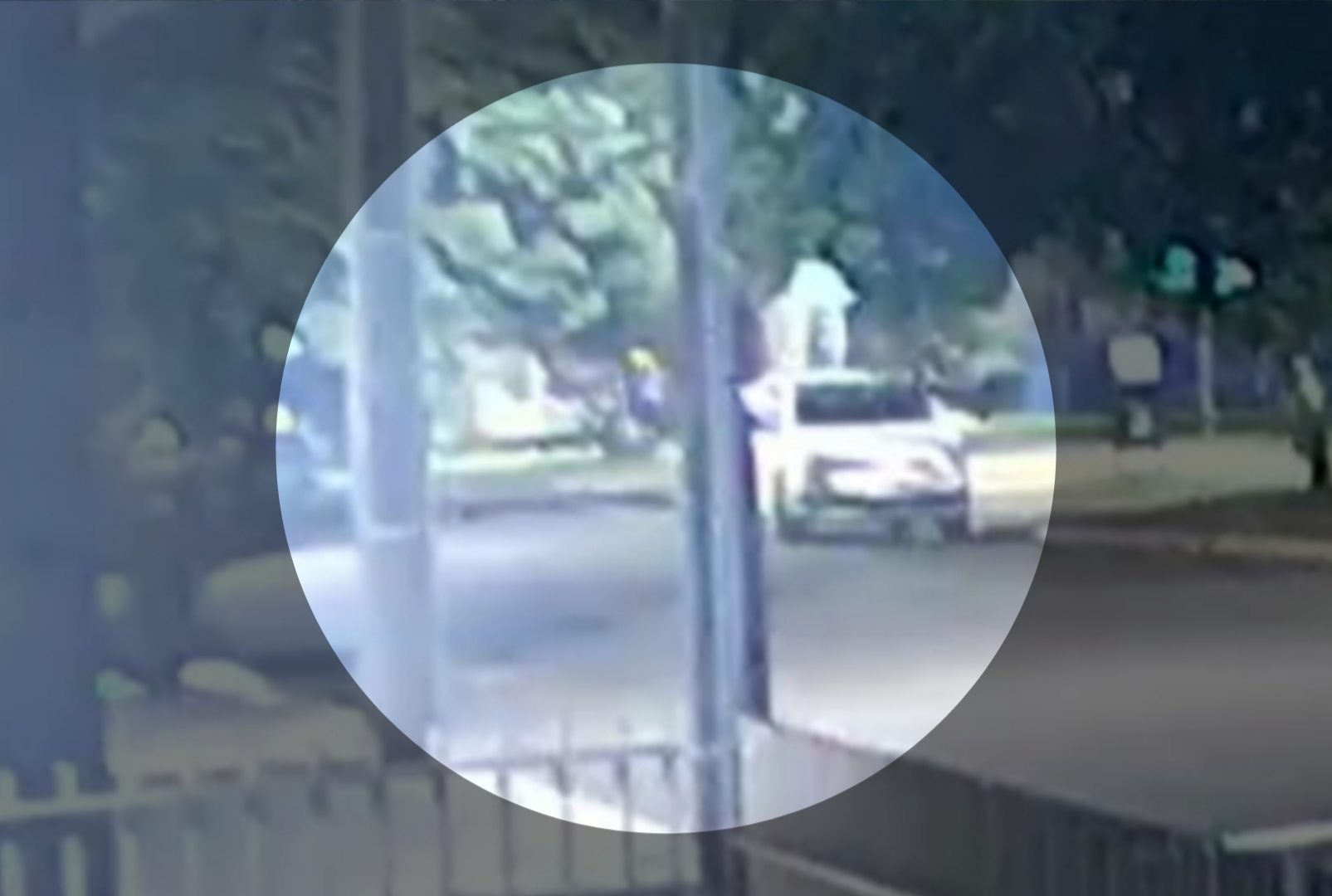 foto de Câmera registra momento em que jovem é perseguido e morto a tiros