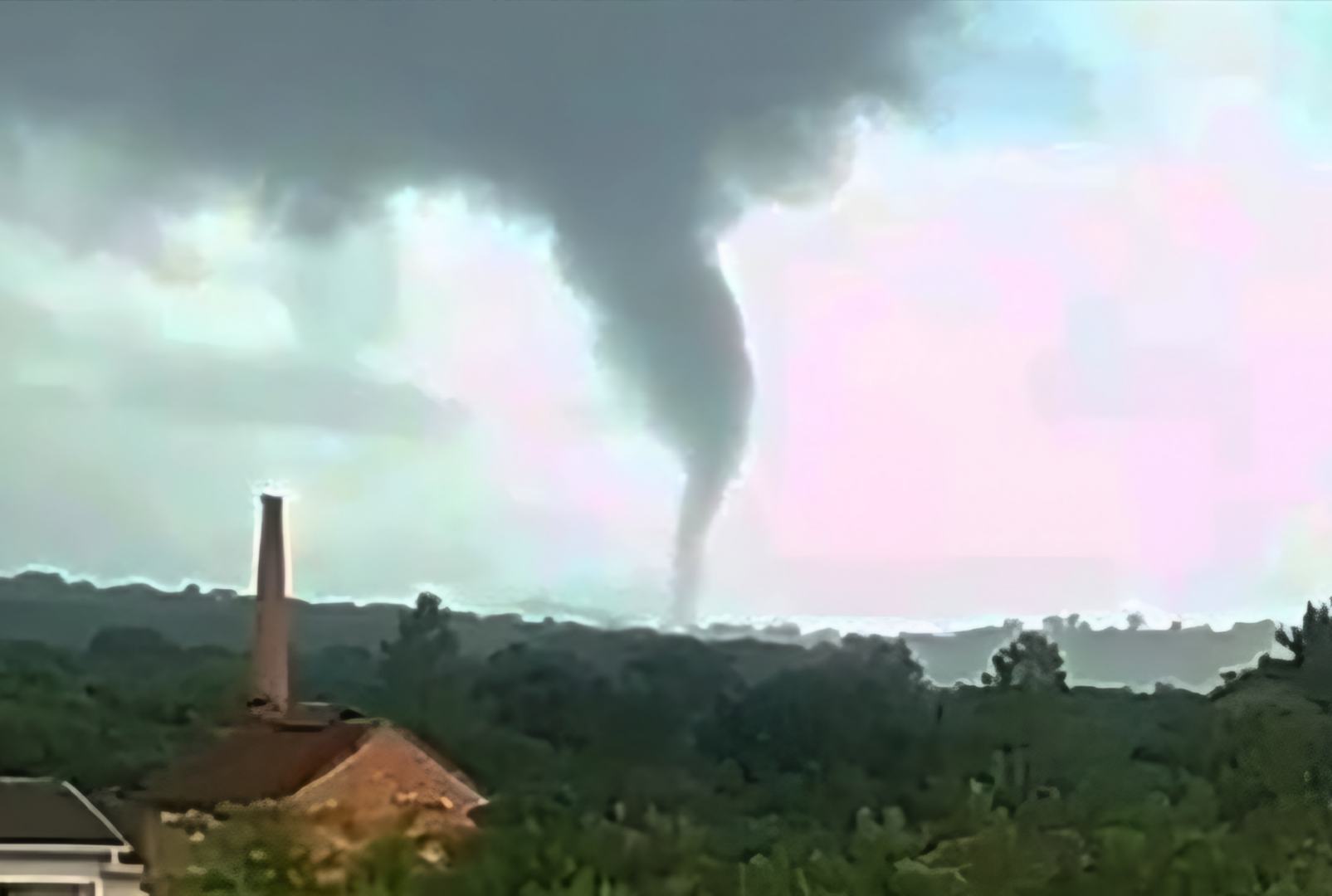 foto de Paraná registra 4 nuvens funil em apenas 9 dias; fenômeno assusta moradores
