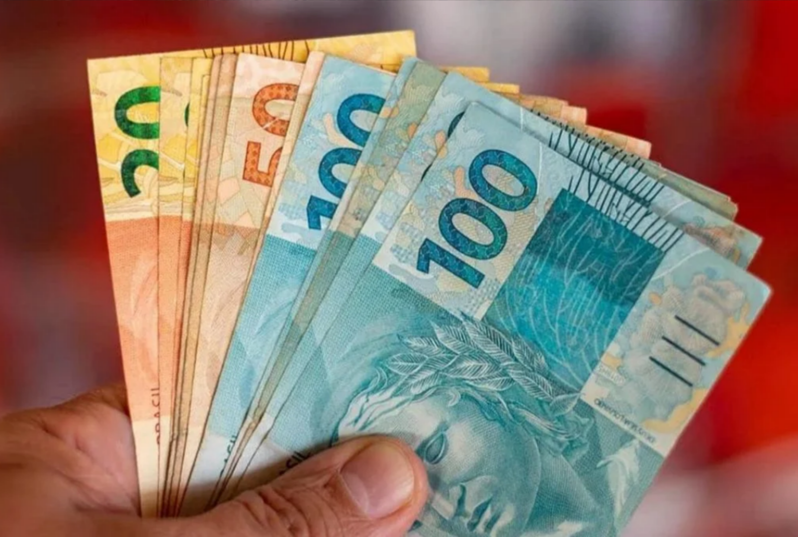 foto de Novo benefício para pessoas com ansiedade pode pagar até R$ 1.621 por mês — saiba mais