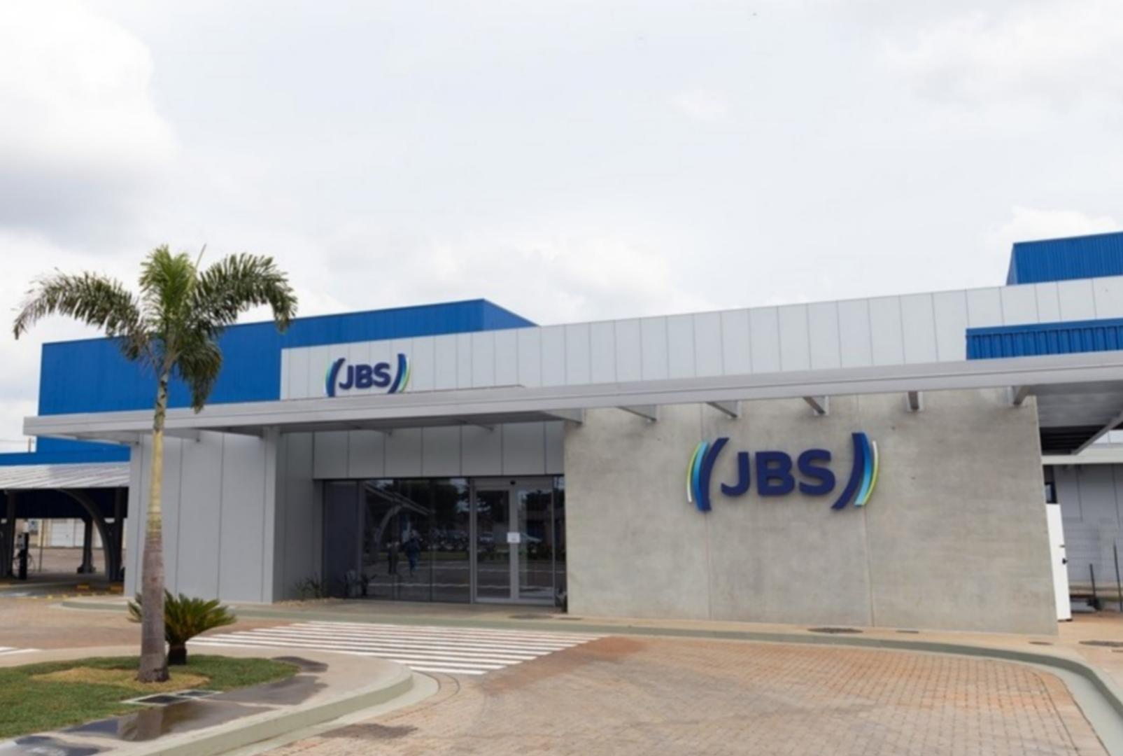 foto de JBS abre mais de 350 vagas de emprego no Paraná; confira as cidades
