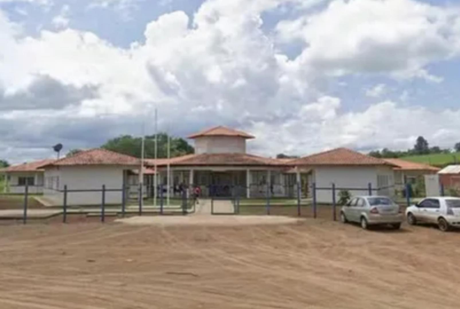 foto de Menino de 7 anos morre ao ser atingido por trave de gol em escola do Paraná