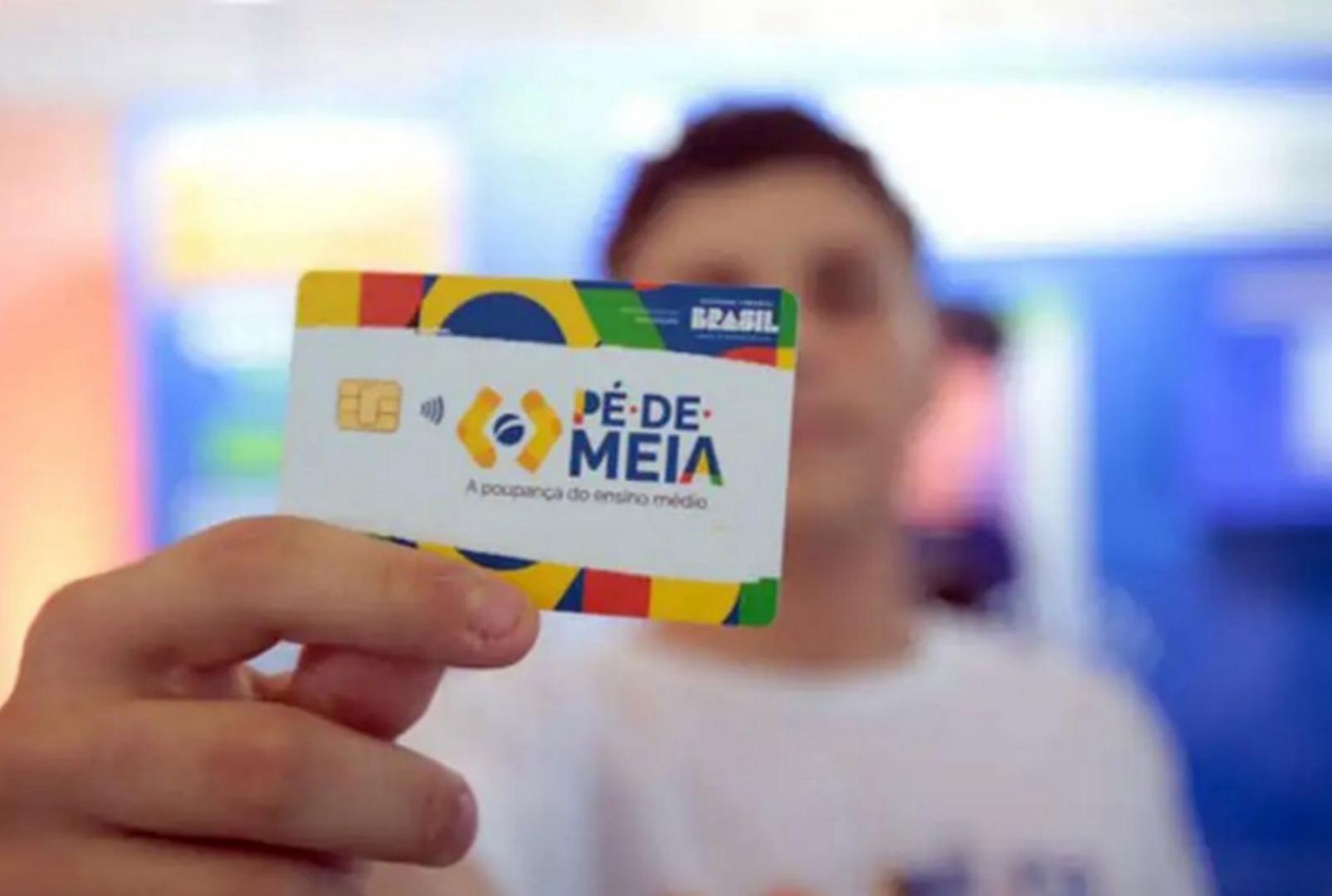 foto de Pé-de-Meia Licenciaturas adia inscrições e bolsa de até R$ 1.050 chama atenção: veja quem pode receber