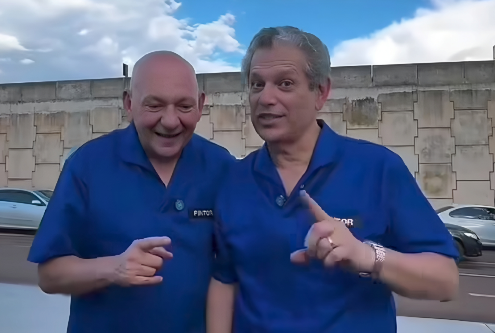 foto de Veja o que o prefeito Silvio Barros disse sobre o mato e as pichações em frente à megaloja da Havan em Maringá