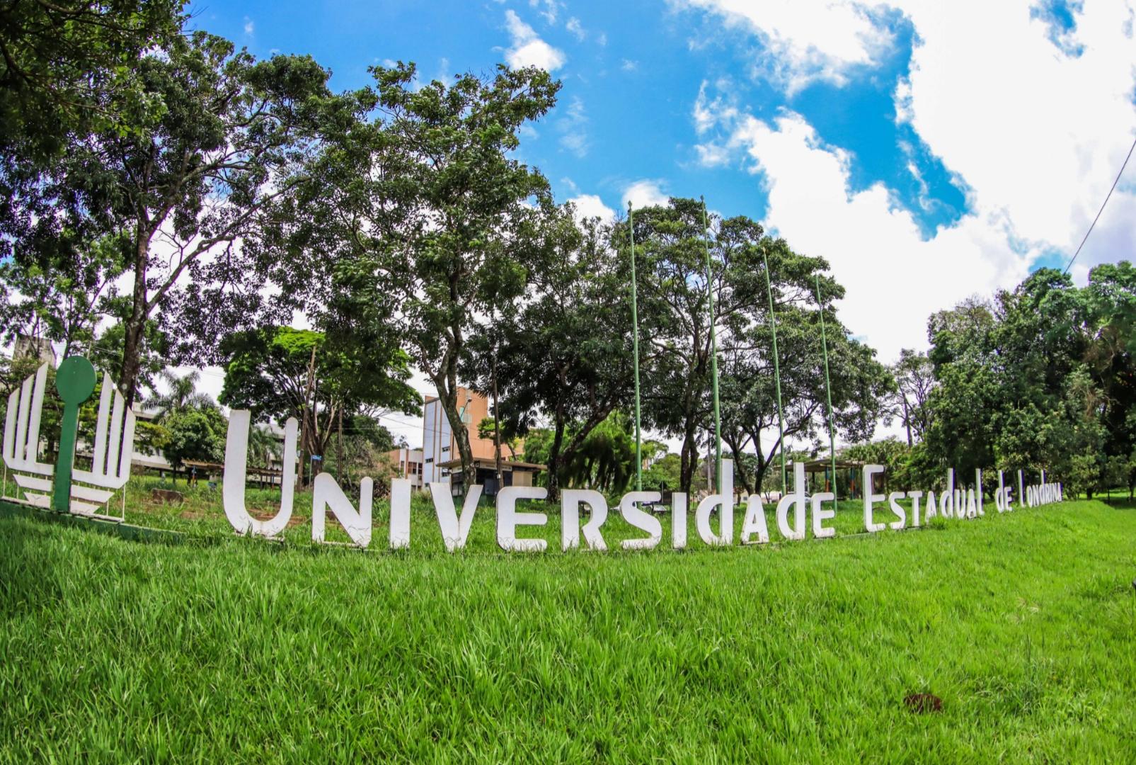 foto de Universidade no Paraná abre PSS com salários de R$ 7.616,88; veja como se inscrever