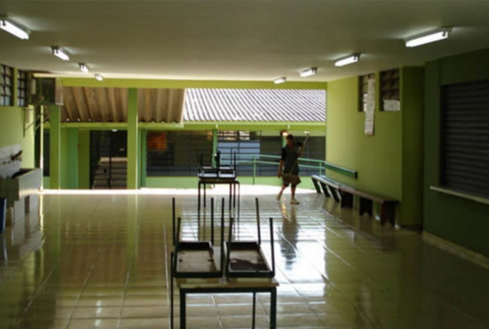 foto de Tragédia no recreio: aluno de 11 anos morre após se engasgar com lanche em colégio estadual