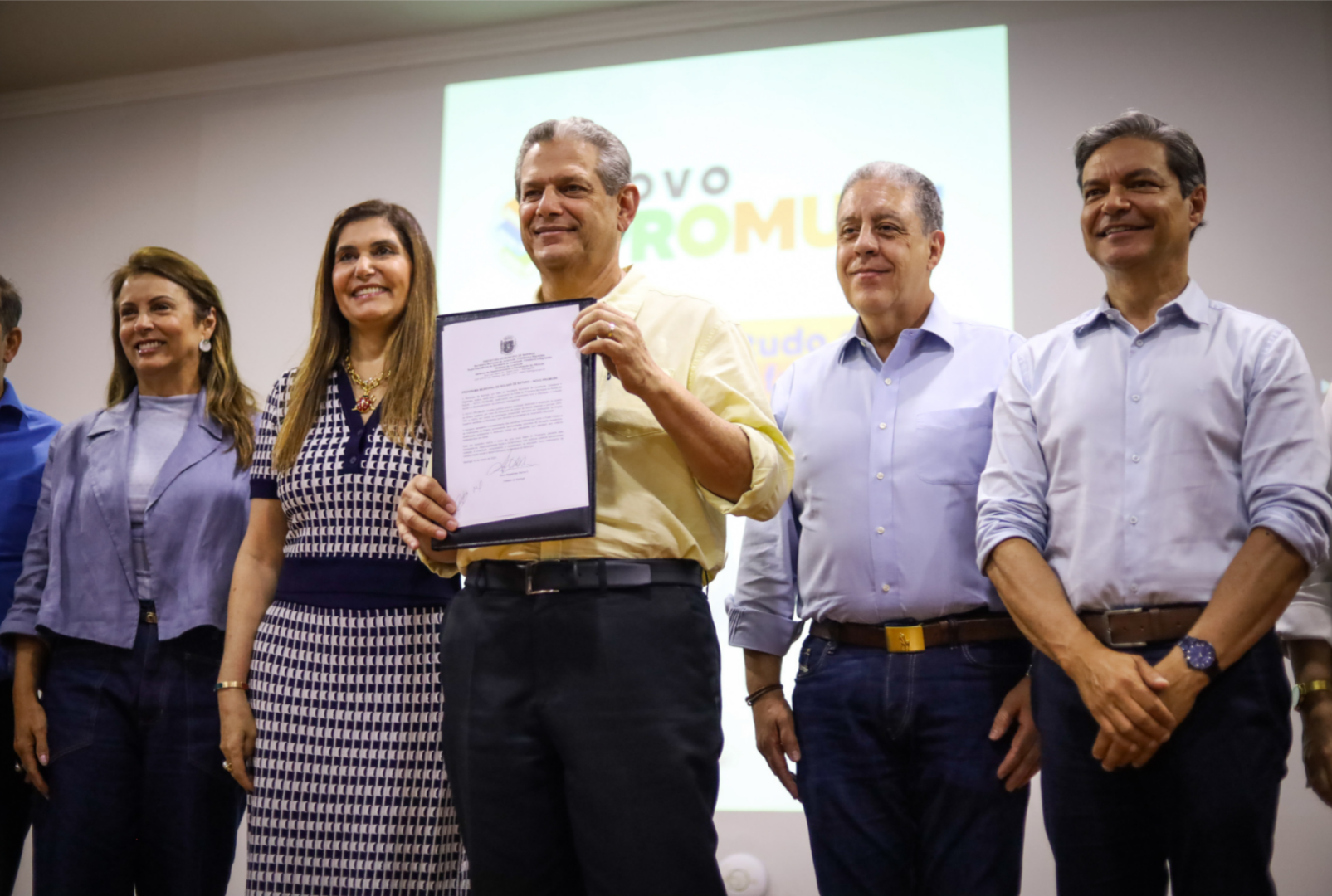 foto de Prefeitura de Maringá lança novo Programa Municipal de Bolsas de Estudo com investimento de R$ 2,2 milhões; veja mudanças