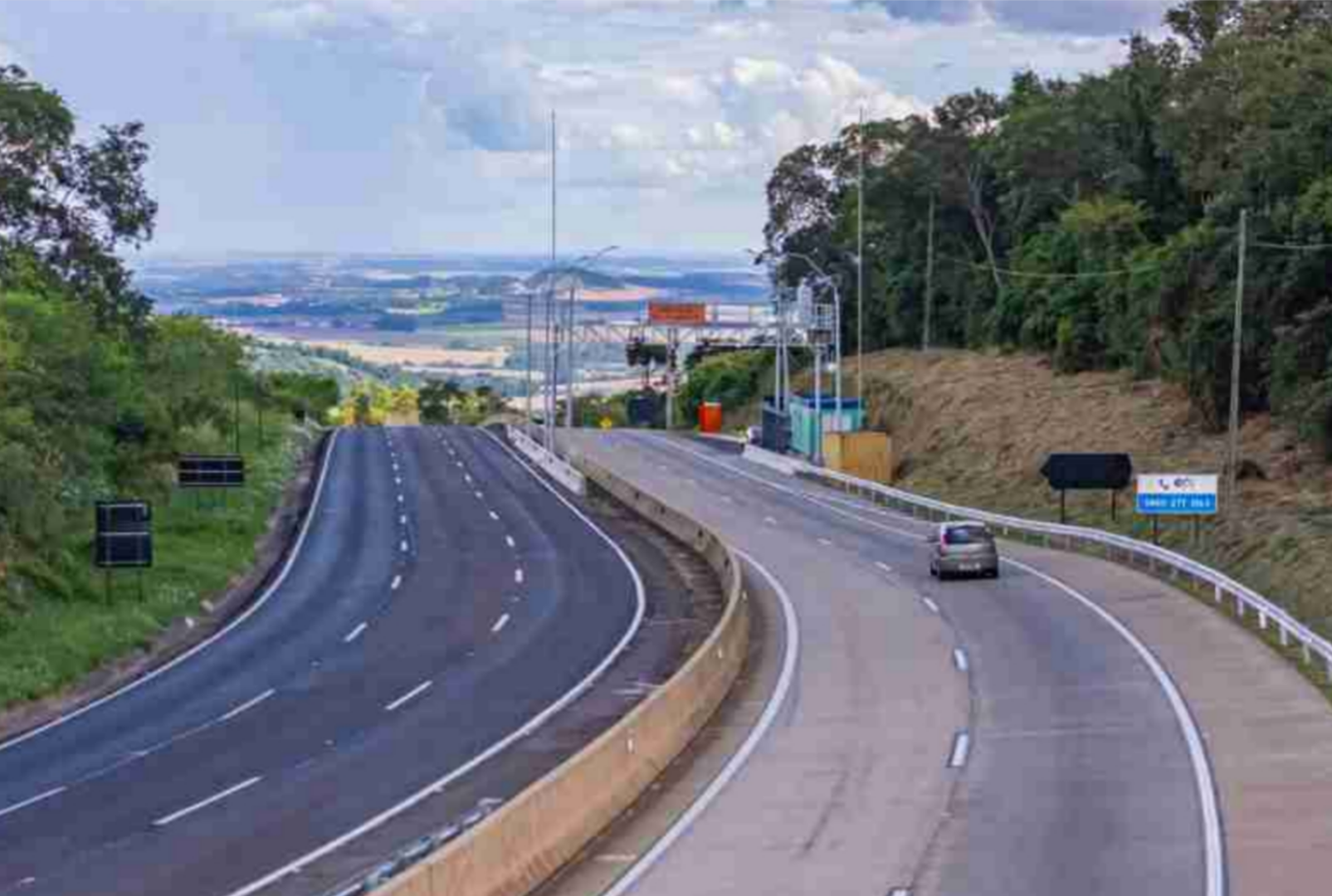 foto de Falha no Free Flow faz caminhonete pagar pedágio como ônibus no Paraná