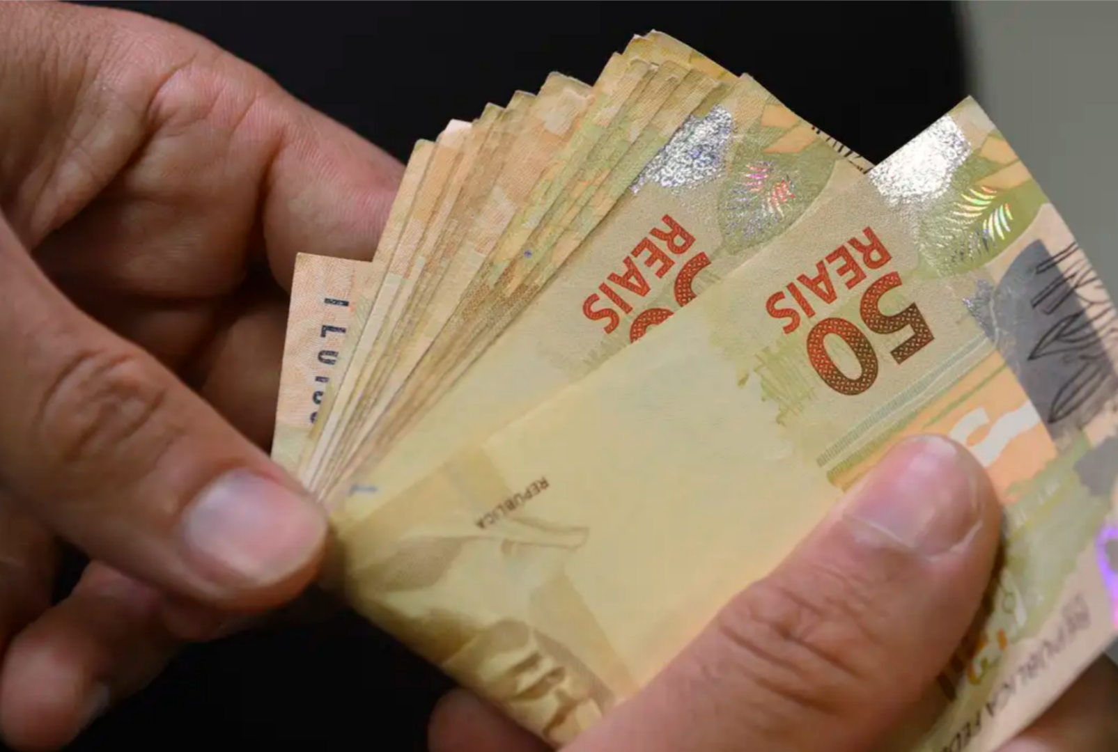 Brasileiros resgataram R$ 403 milhões em valores esquecidos em janeiro; ainda há R$ 10,5 bilhões disponíveis