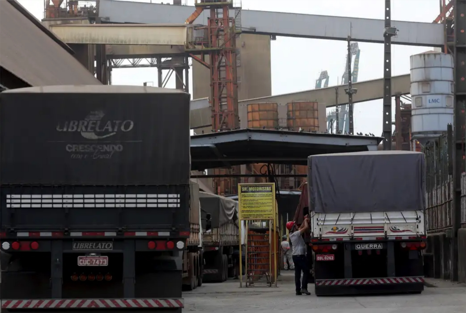 foto de Caminhoneiros desistem da paralisação e negociam reivindicações com o governo