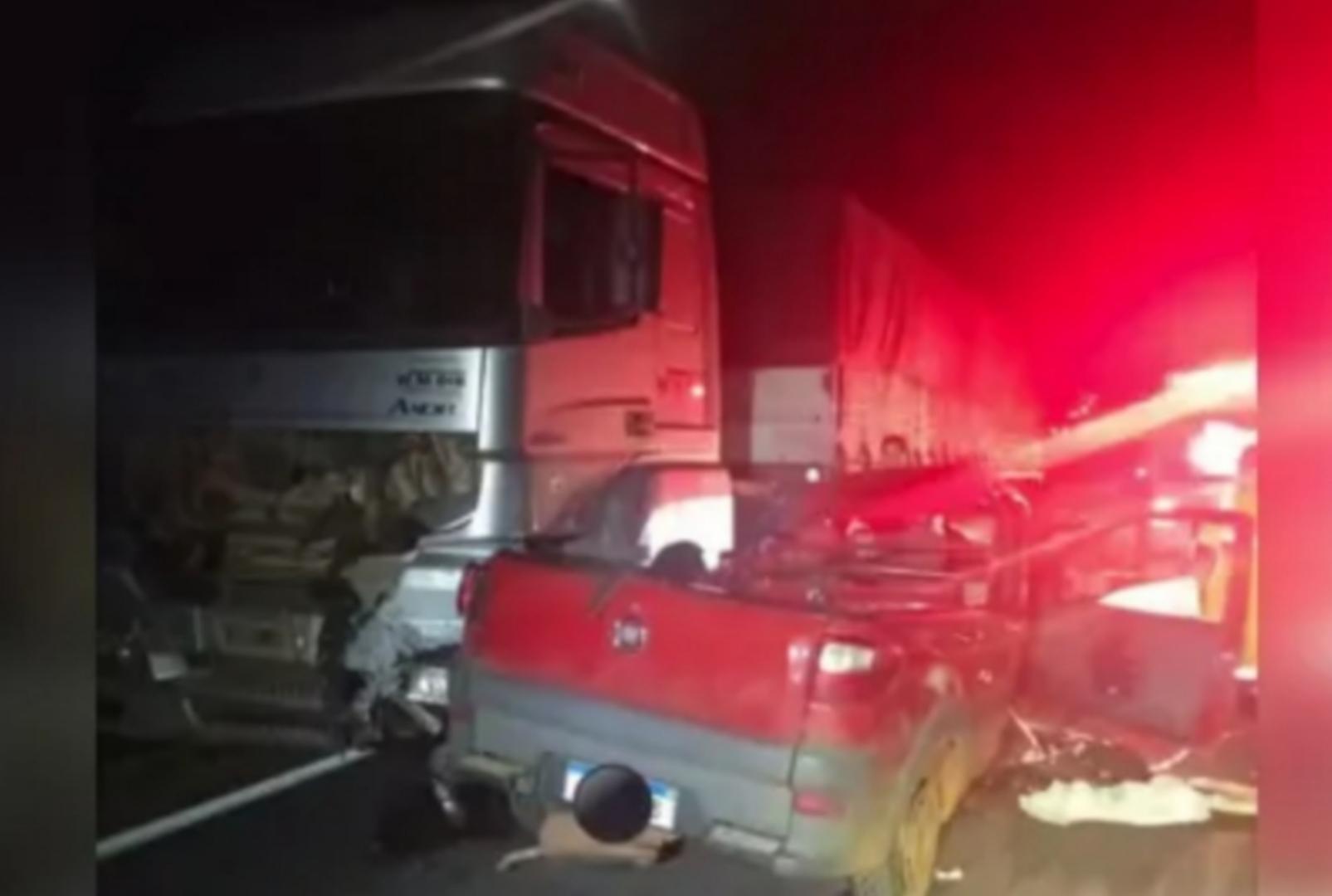 foto de Dois homens morrem e bebê fica ferido em grave acidente no Paraná