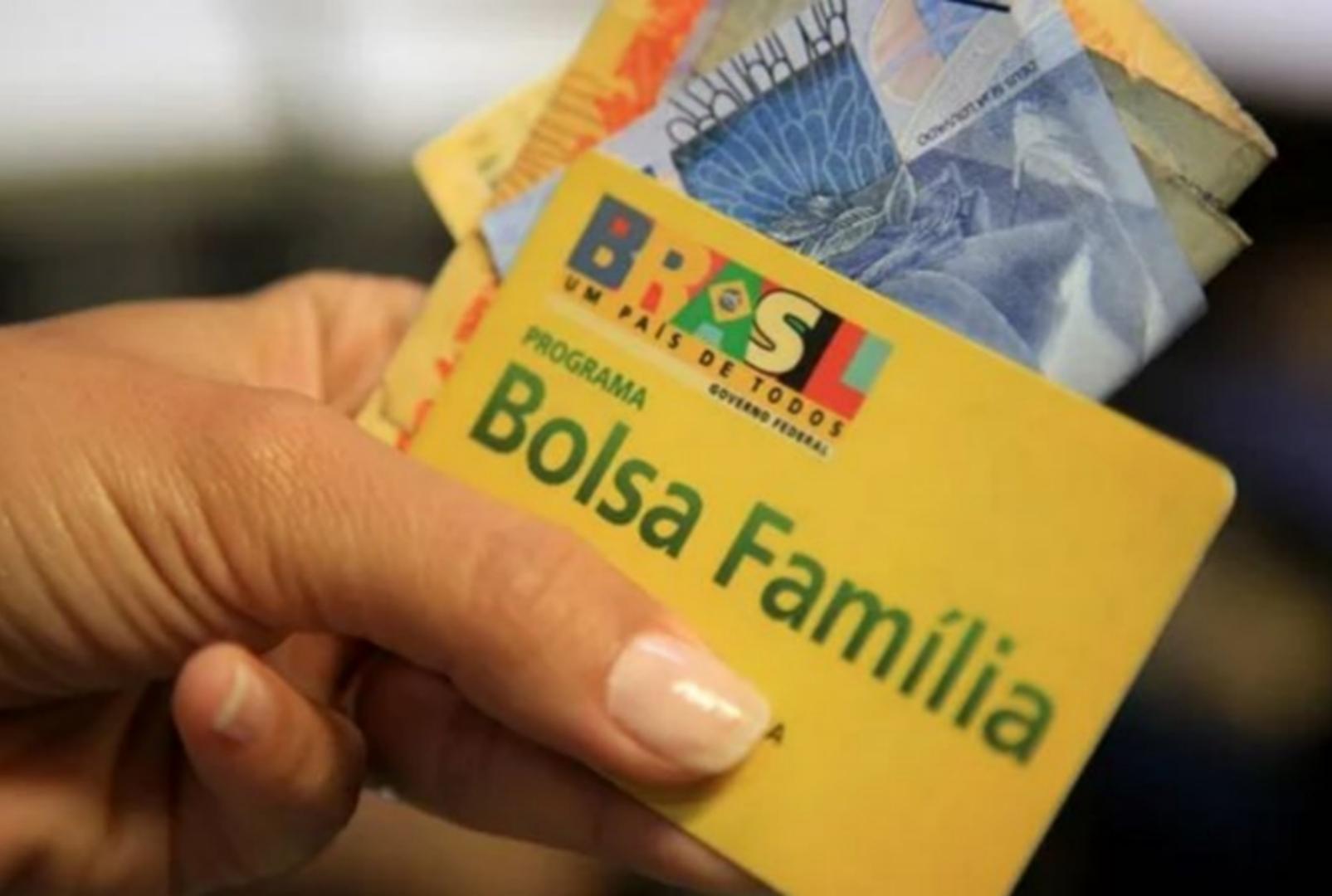 foto de Comprar um carro cancela o Bolsa Família? Entenda o que realmente afeta o benefício