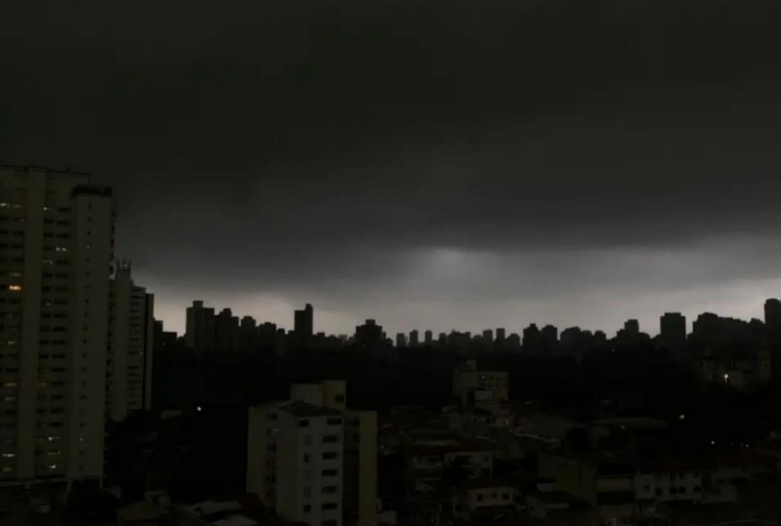 foto de Risco de granizo e ventos fortes: veja onde o temporal será mais intenso no Paraná