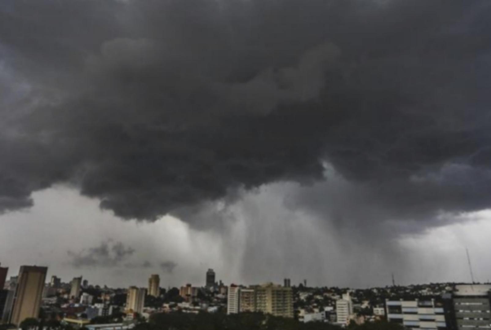 foto de Alerta de temporal: chuva intensa, raios e risco de danos nesta segunda-feira (6) — confira as cidades