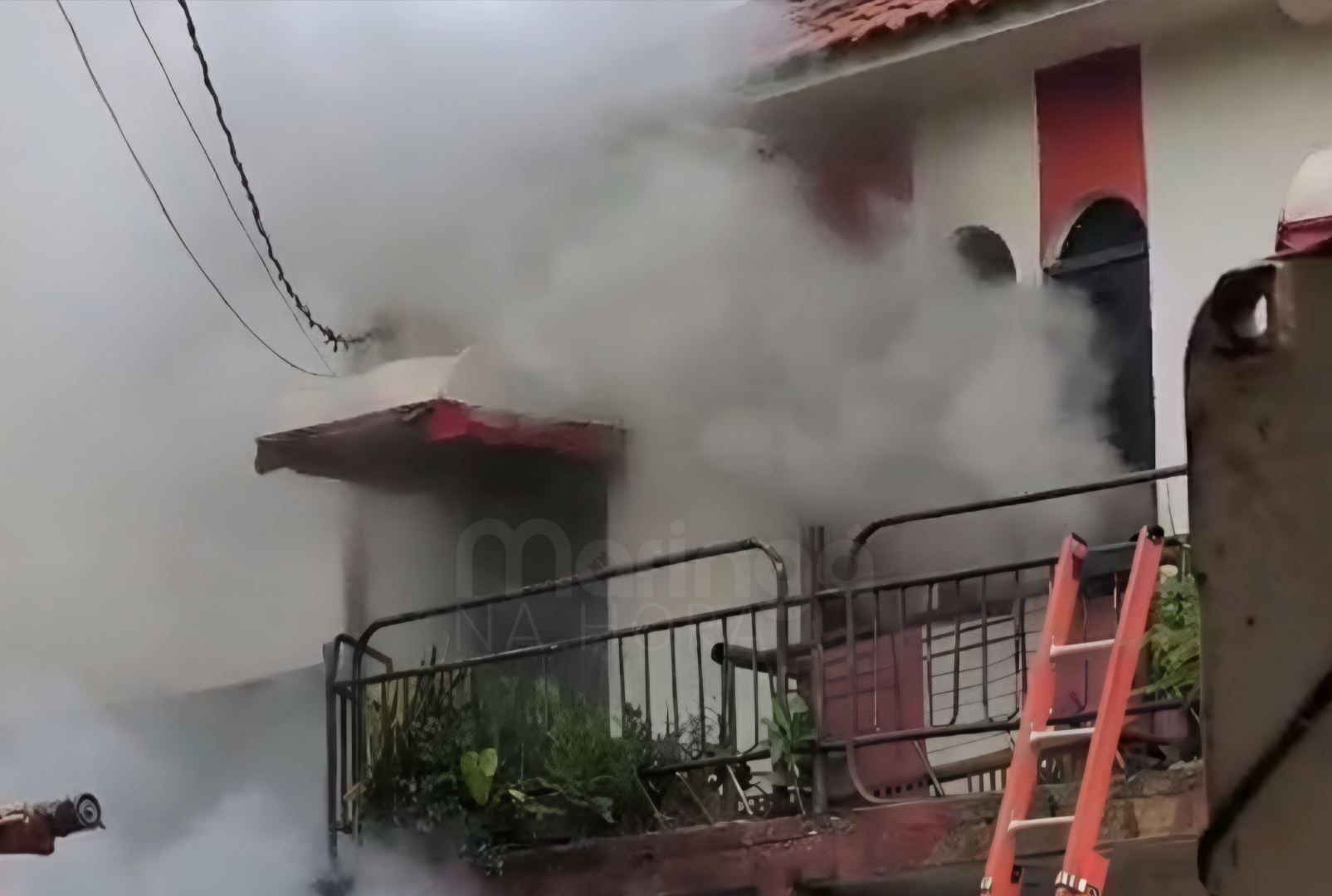 foto de Mulher morre após incêndio atingir sobrado em Sarandi na manhã desta segunda-feira