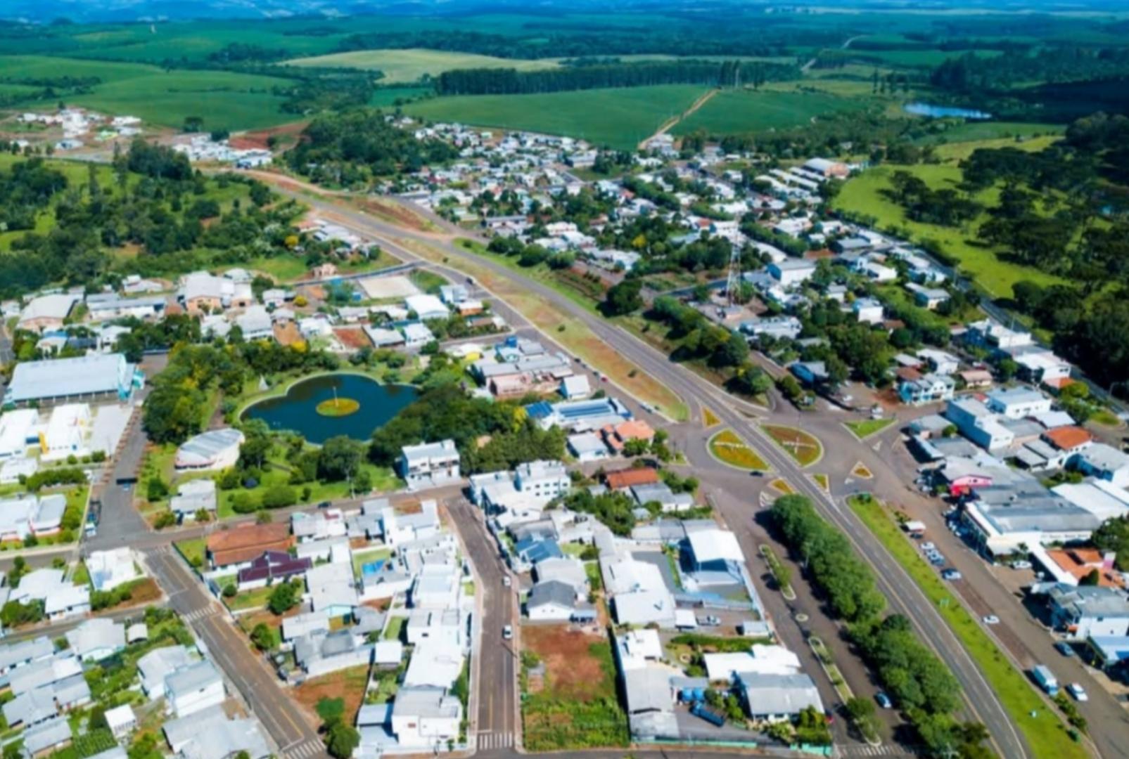 foto de Prefeitura do Paraná abre concurso com 36 vagas em cidade de 4,3 mil habitantes e salários de até R$ 16,4 mil; veja como participar