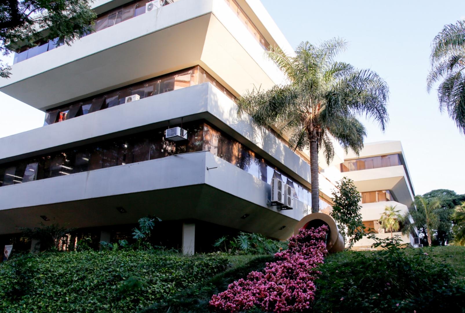 Novo PSS em Maringá oferece 160 vagas com salários de até R$ 6,6 mil — prazo já em andamento