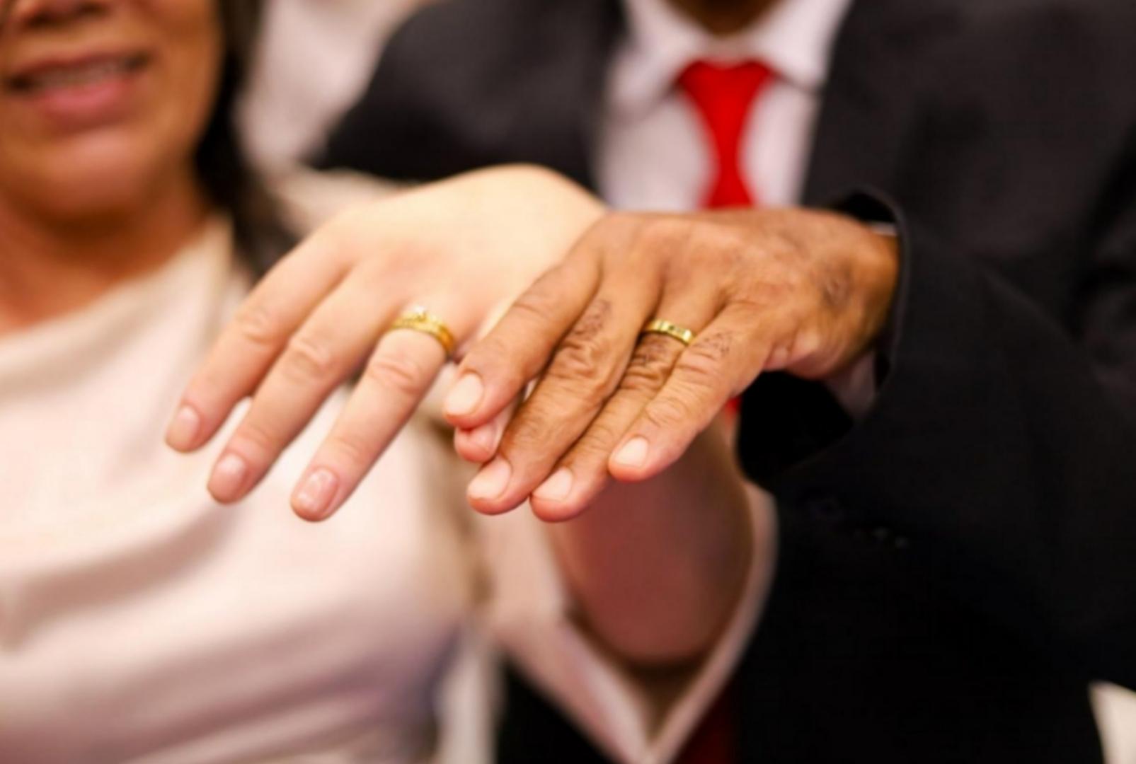 Casamento comunitário gratuito abre inscrições em Maringá; veja como participar