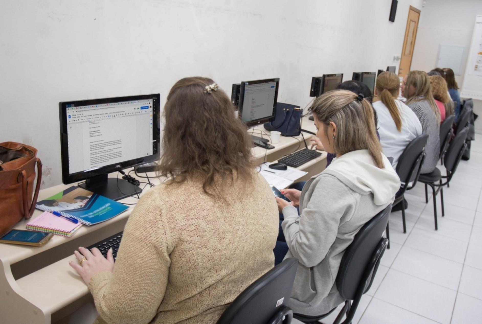 foto de ‘Programa Mulher Protagonista’ abre inscrições para cursos gratuitos de marketing digital e de relacionamento com o cliente