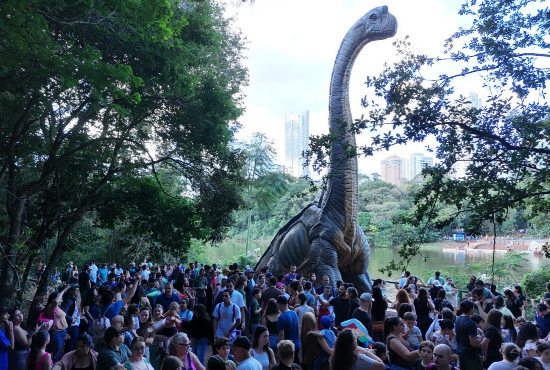 foto de Com visitantes de outras cidades e estados, exposição ‘Jurássico Condor’ leva mais de 22,5 mil pessoas ao Parque do Ingá nos três primeiros dias