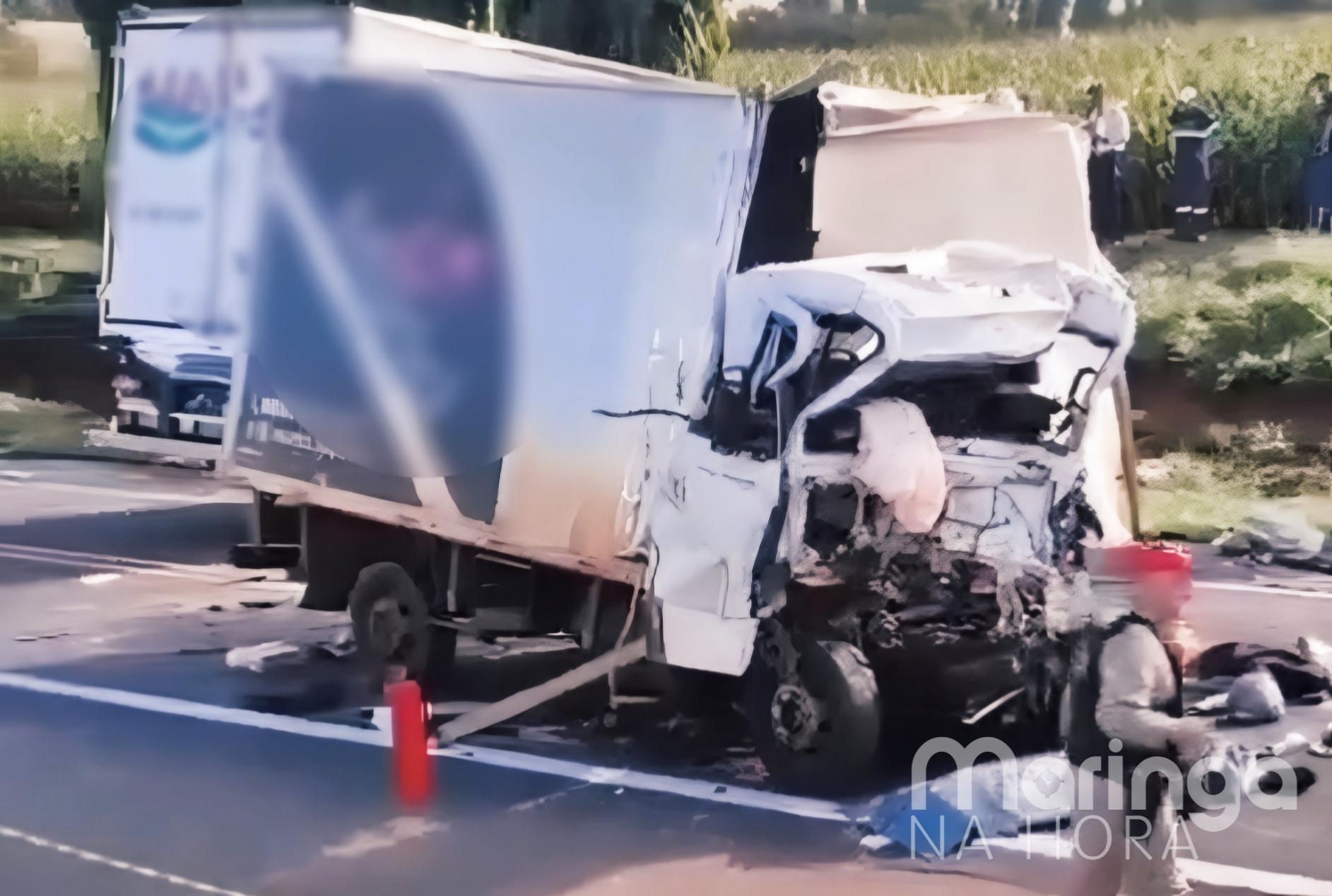 Colisão frontal entre caminhões deixa dois óbitos na PR-323