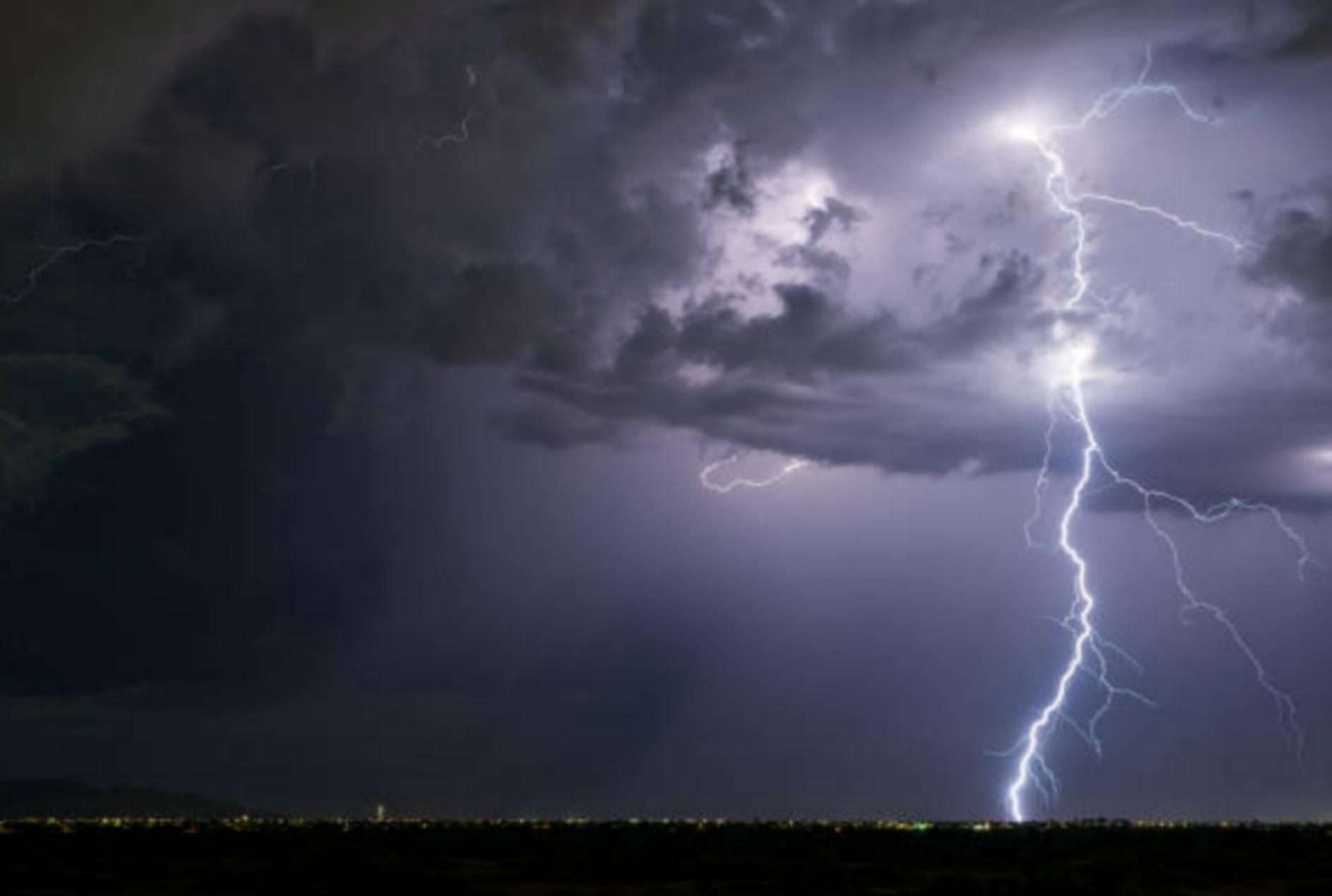 Novo alerta: tempestades nesta quinta (11) e sexta (12) podem trazer granizo, ventos fortes e alagamentos no Paraná