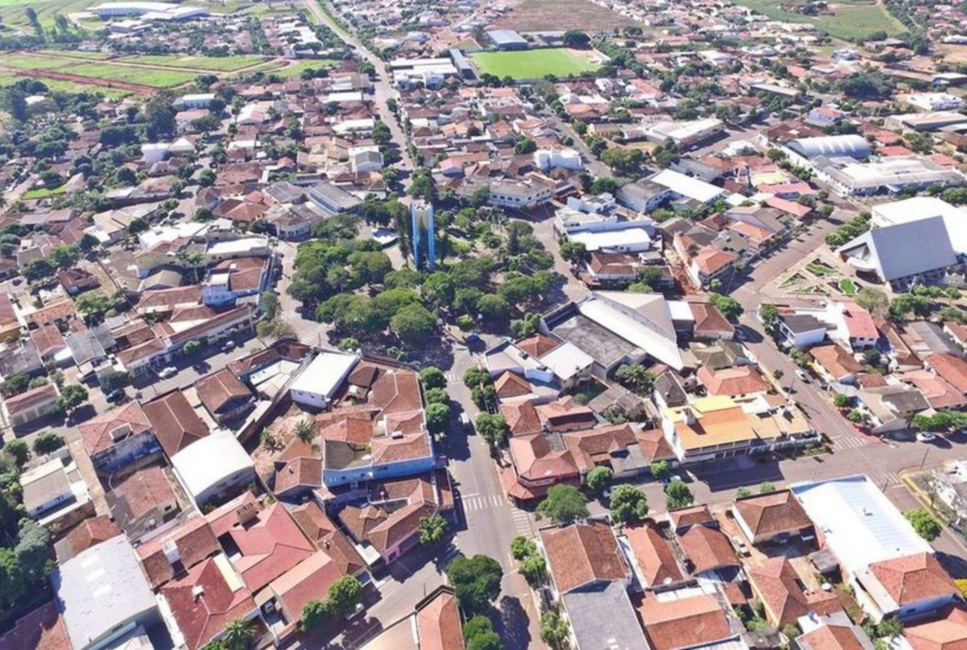 Concurso público em cidade próxima de Maringá abre 62 vagas com salários de até R$ 26,7 mil; veja como participar