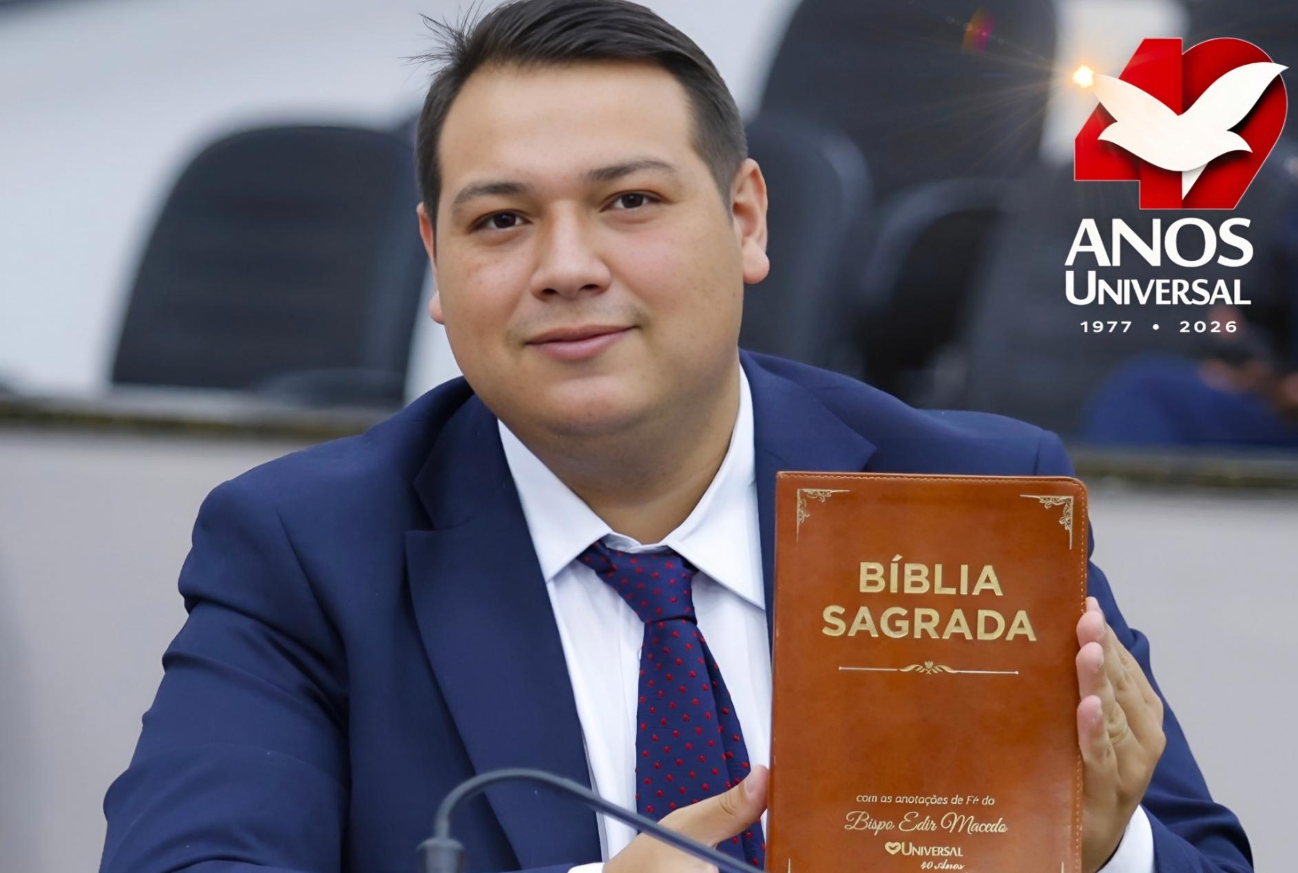 Vereador Guilherme Machado homenageia os 49 anos da Igreja Universal e destaca legado de fé e transformação social na tribuna