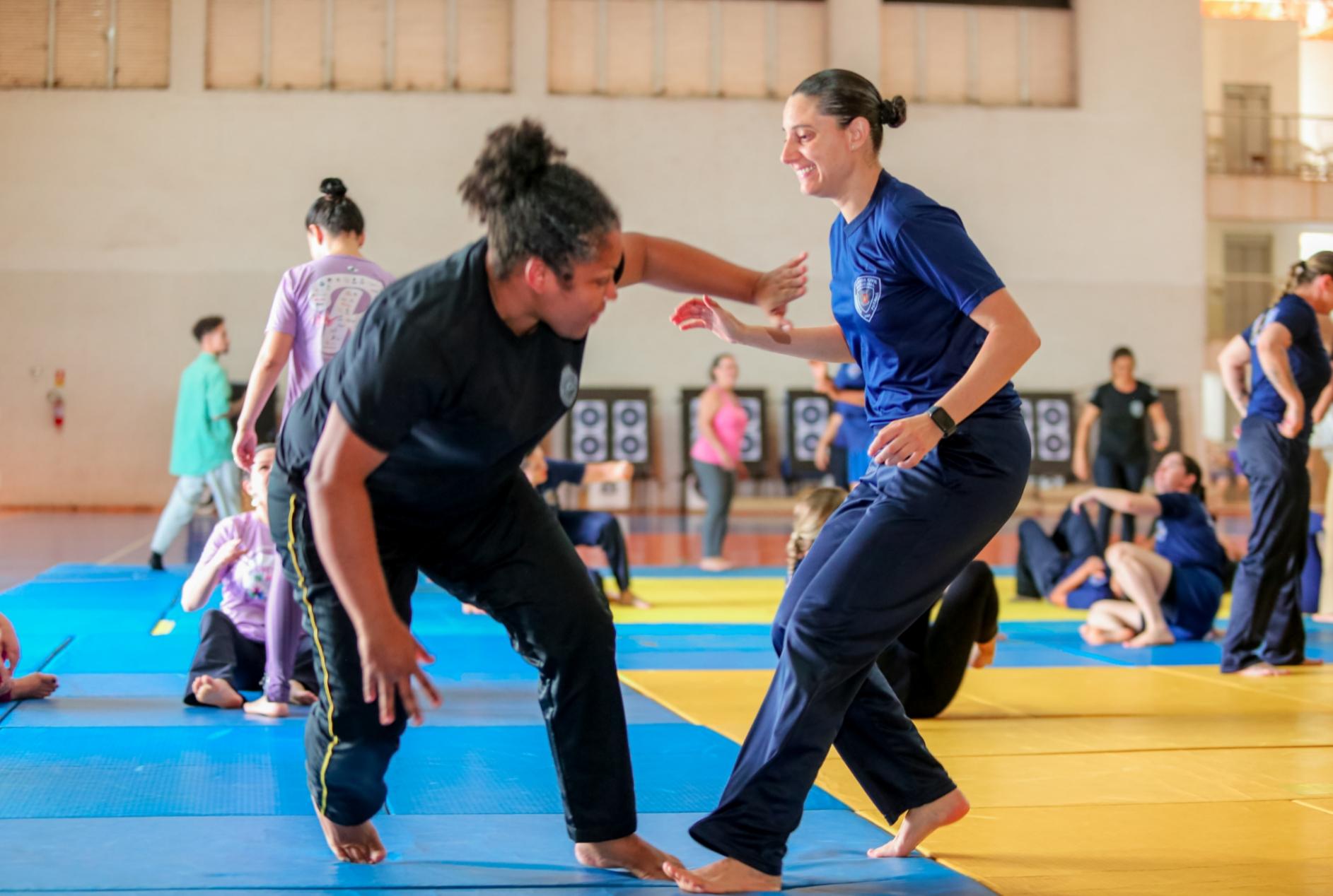 Maringá tem mais de 400 vagas abertas para atividades nos centros esportivos e outros espaços nos bairros; inscrições estão abertas