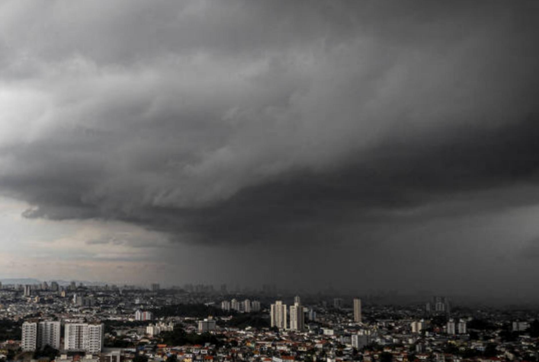 Chuva forte, granizo e ventos são previstos para o Paraná nesta quinta-feira (13); confira as cidades