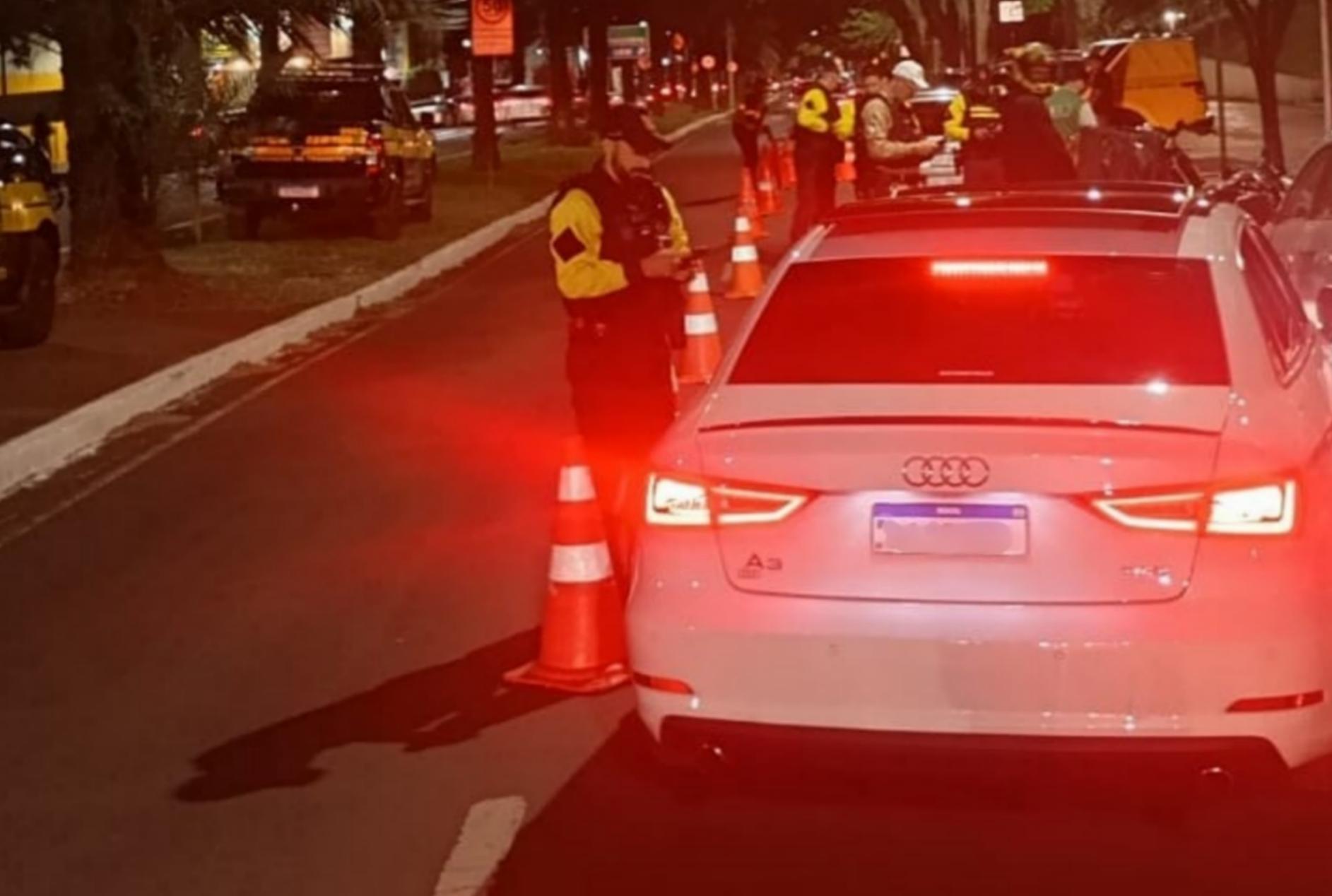 Operação integrada faz 140 abordagens e registra 68 autuações em Maringá