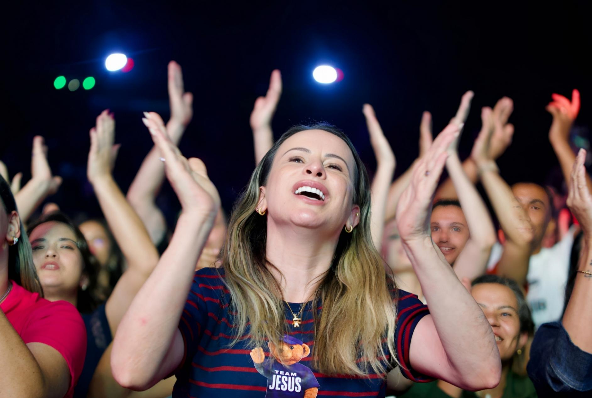 Desperta Maringá Arena reúne mais de 10 mil pessoas no Parque de Exposições